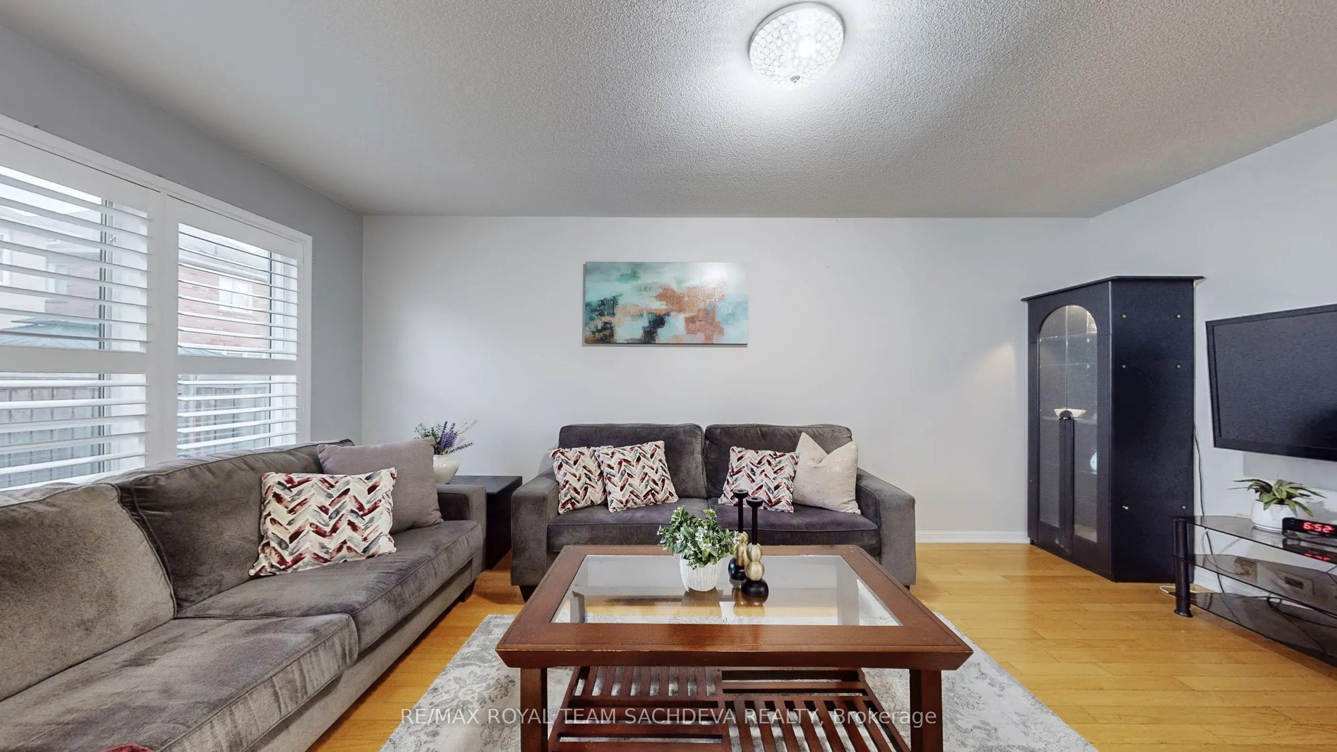 1809 Parkhurst Crescent