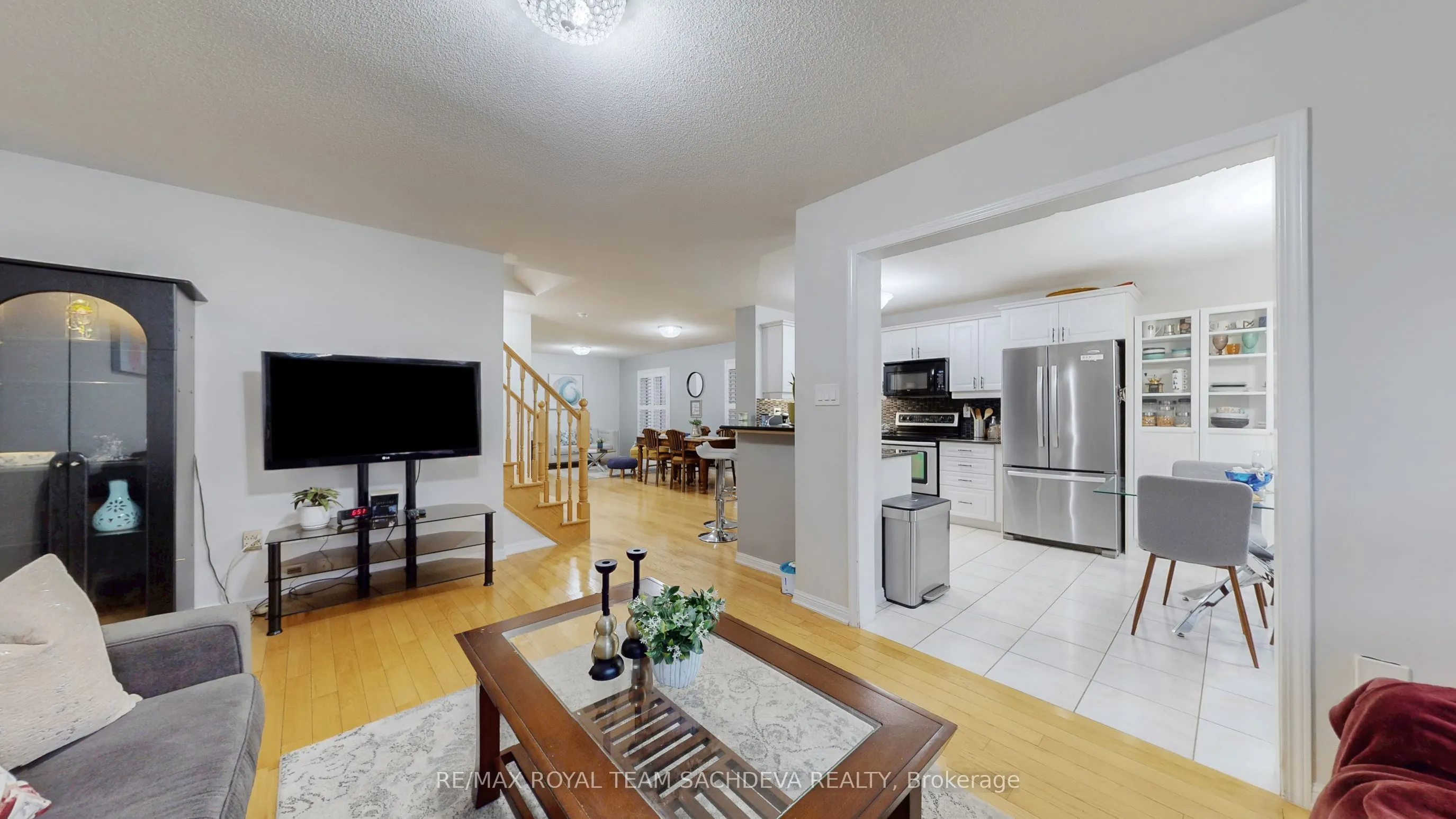 1809 Parkhurst Crescent