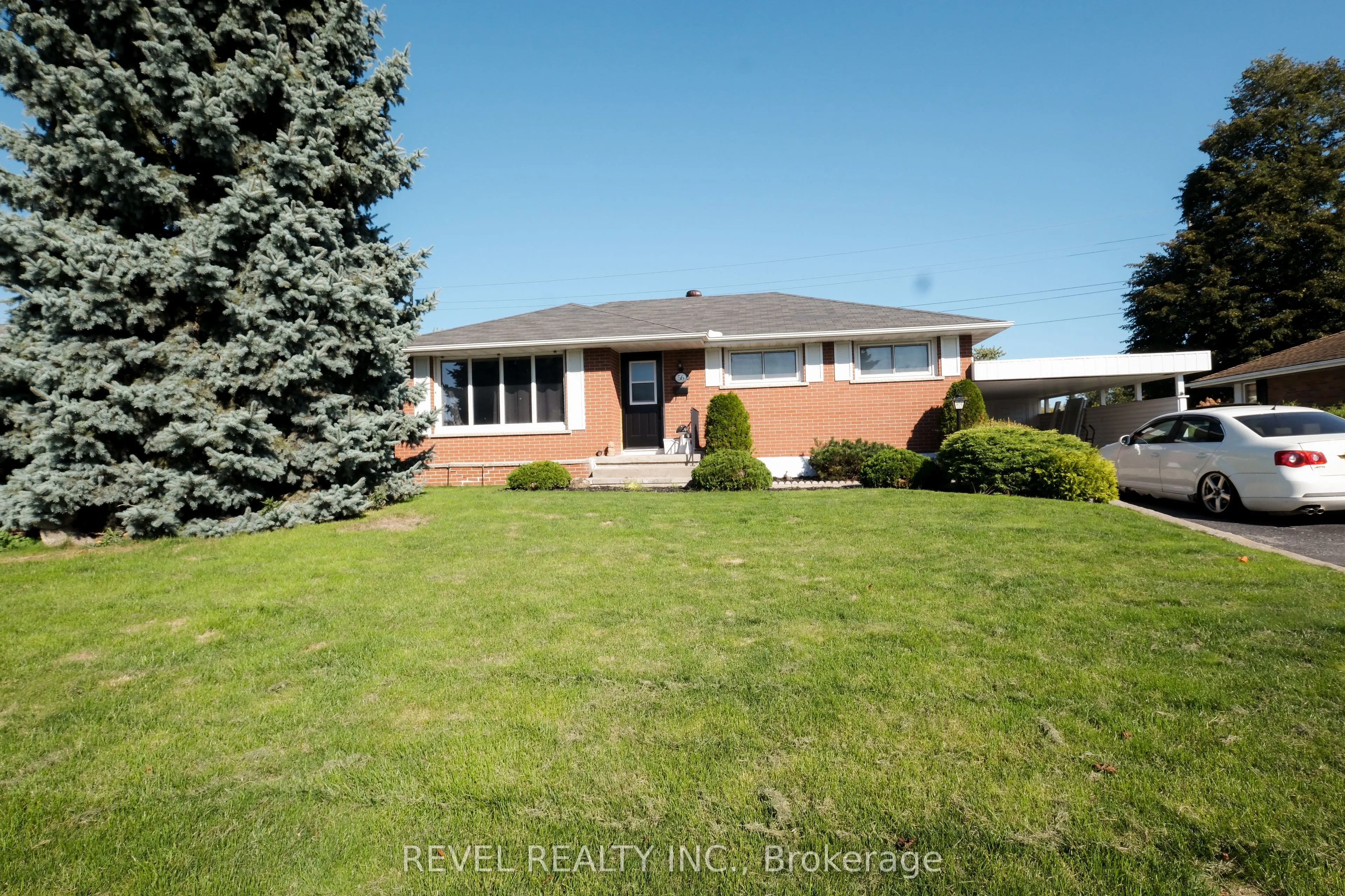 56 Parkway Crescent, #Lower Level
