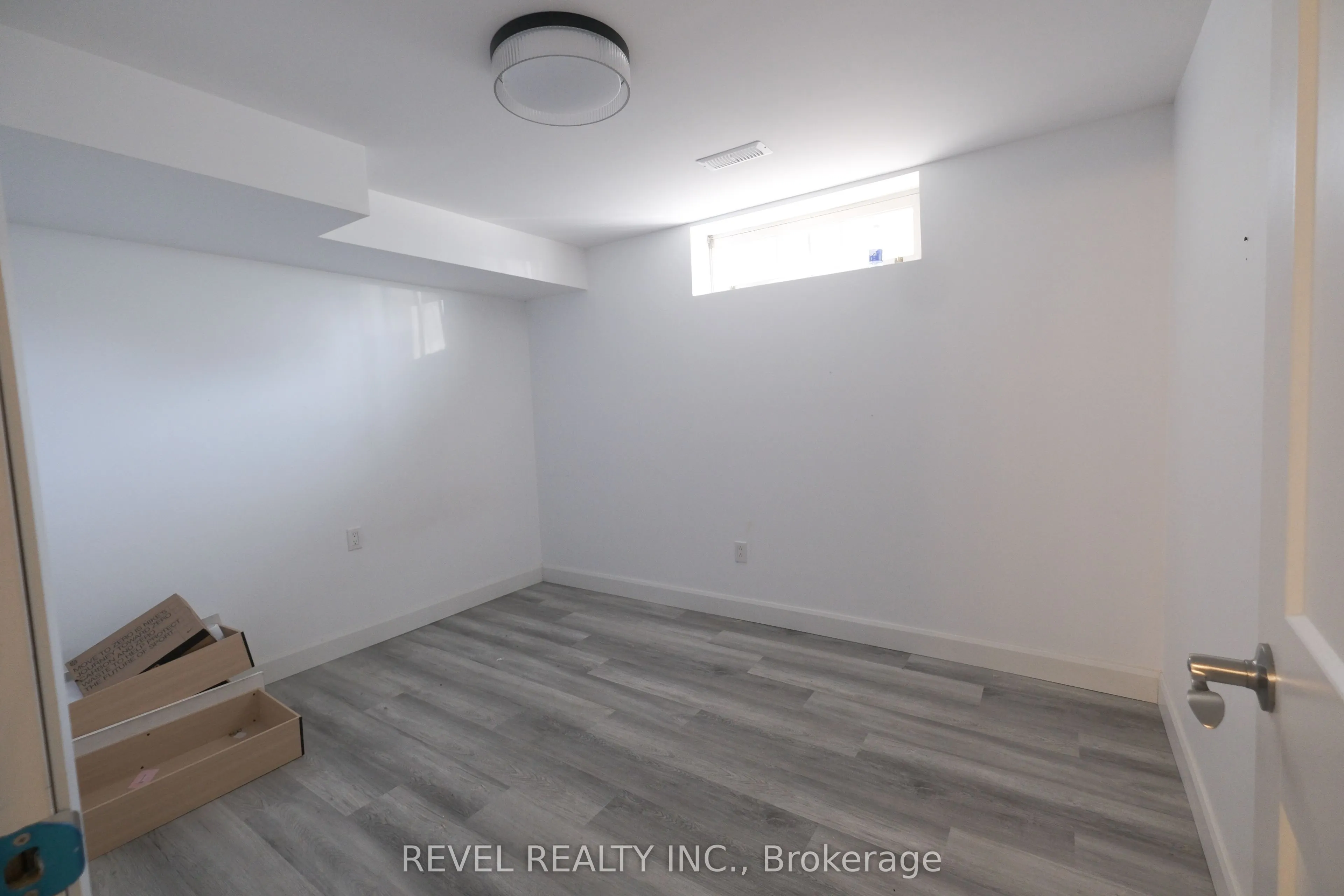 56 Parkway Crescent, #Lower Level