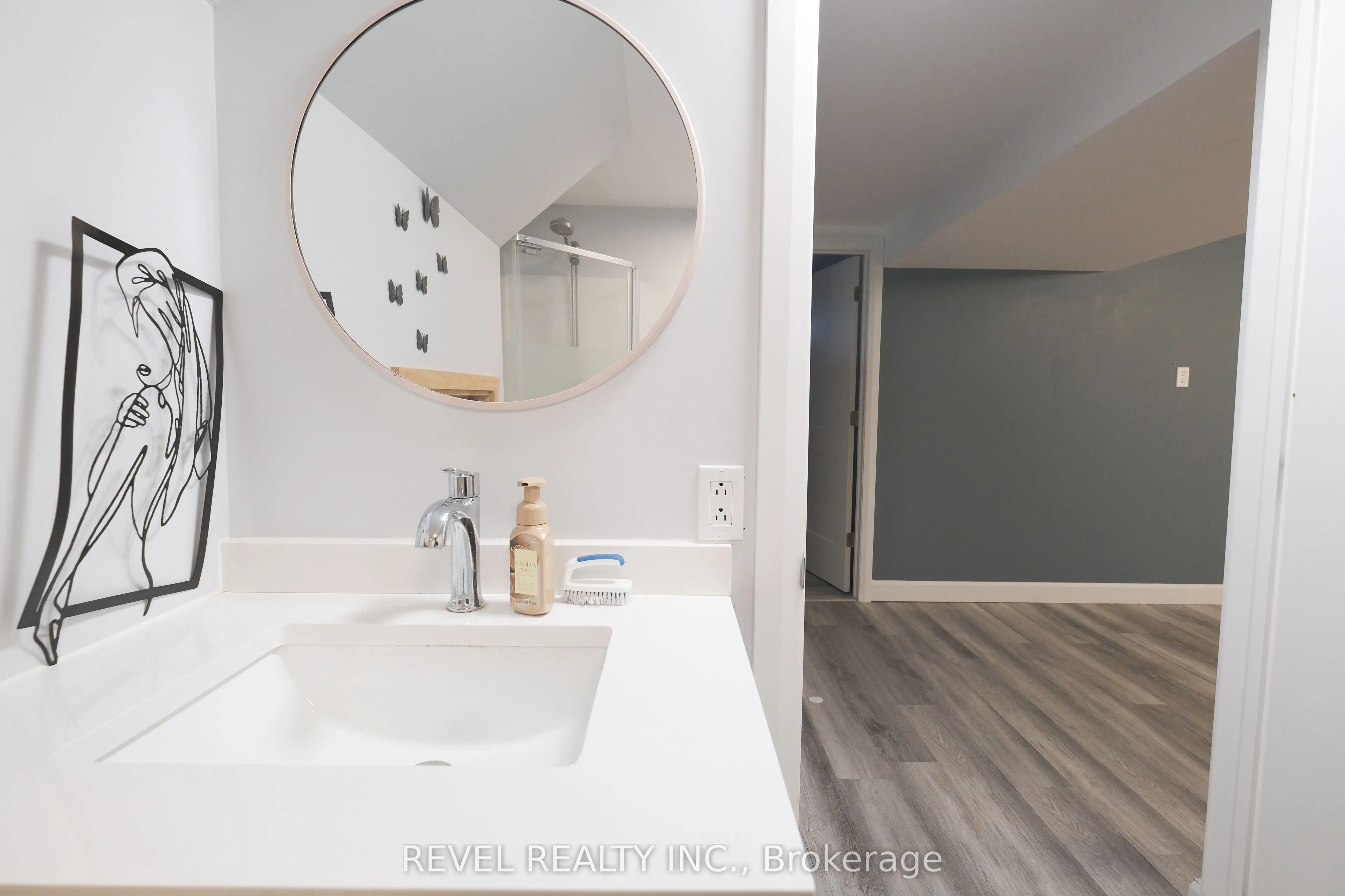 56 Parkway Crescent, #Lower Level