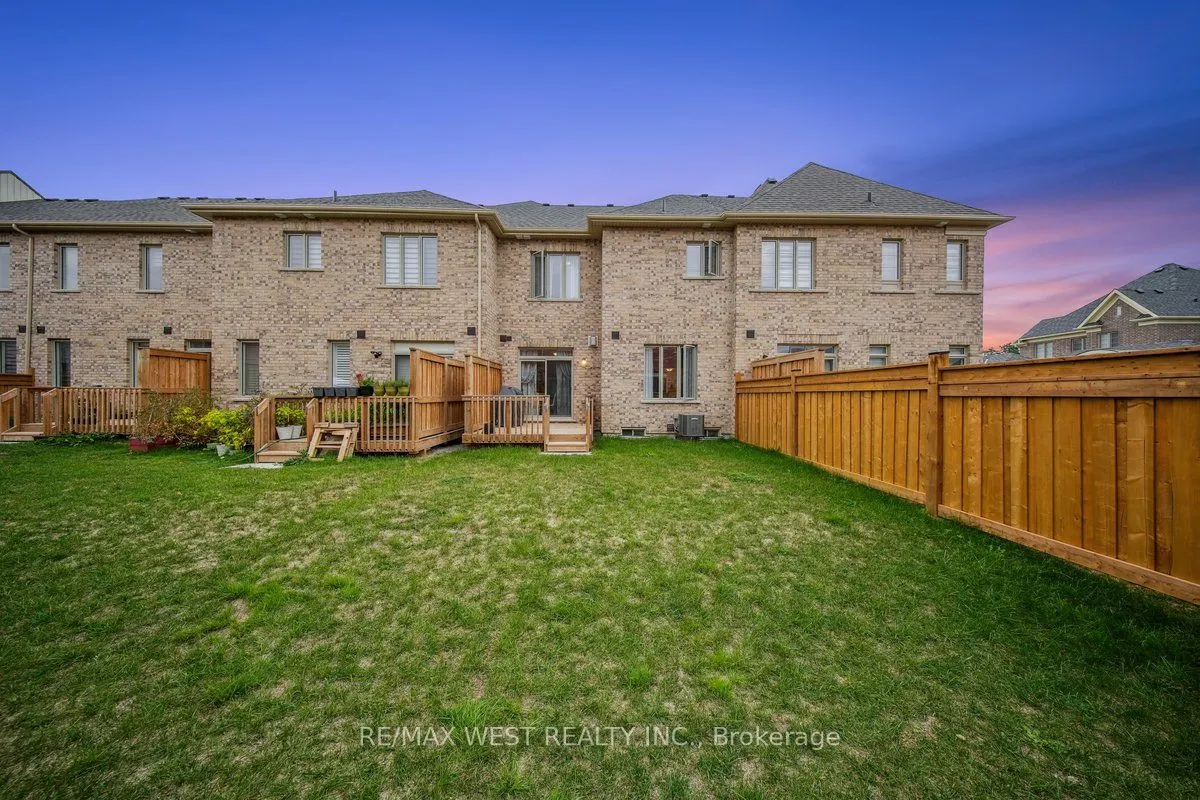 4 Hickling Lane