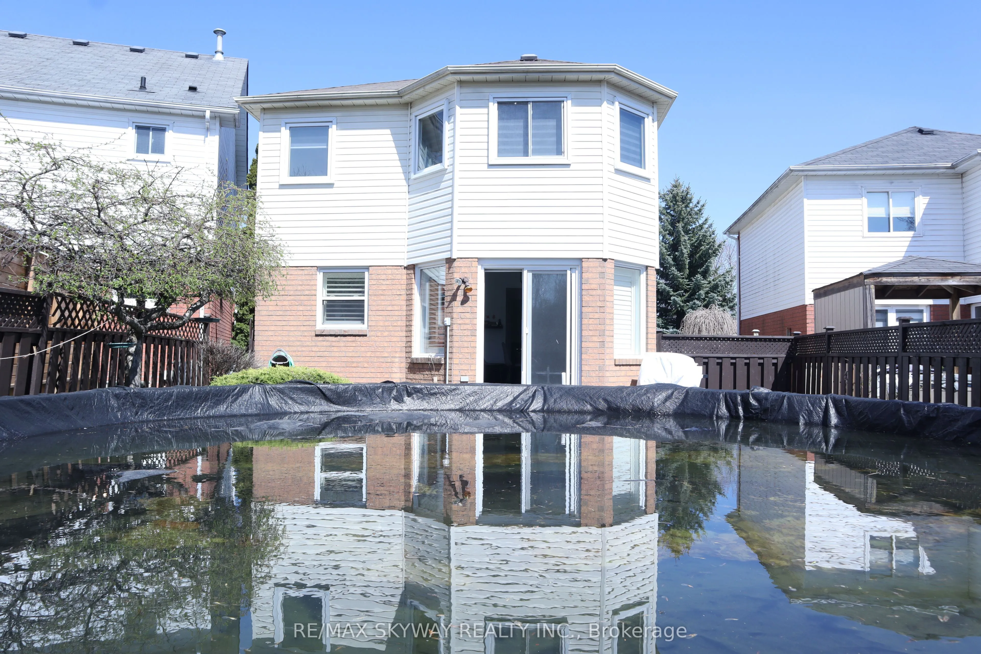 10 Elephant Hill Drive