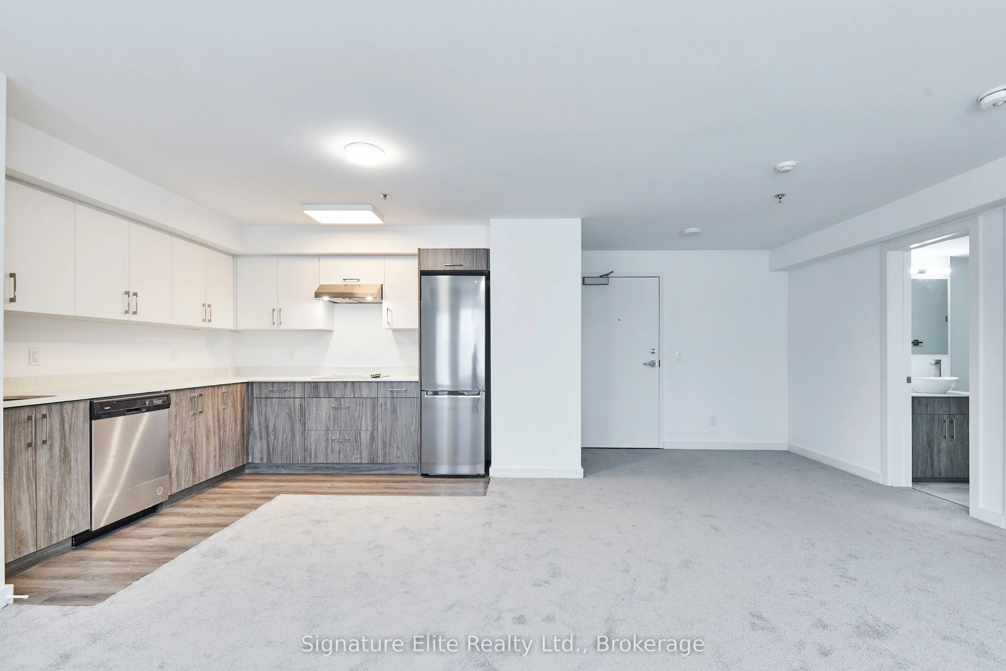 45 Connaught Avenue, #402