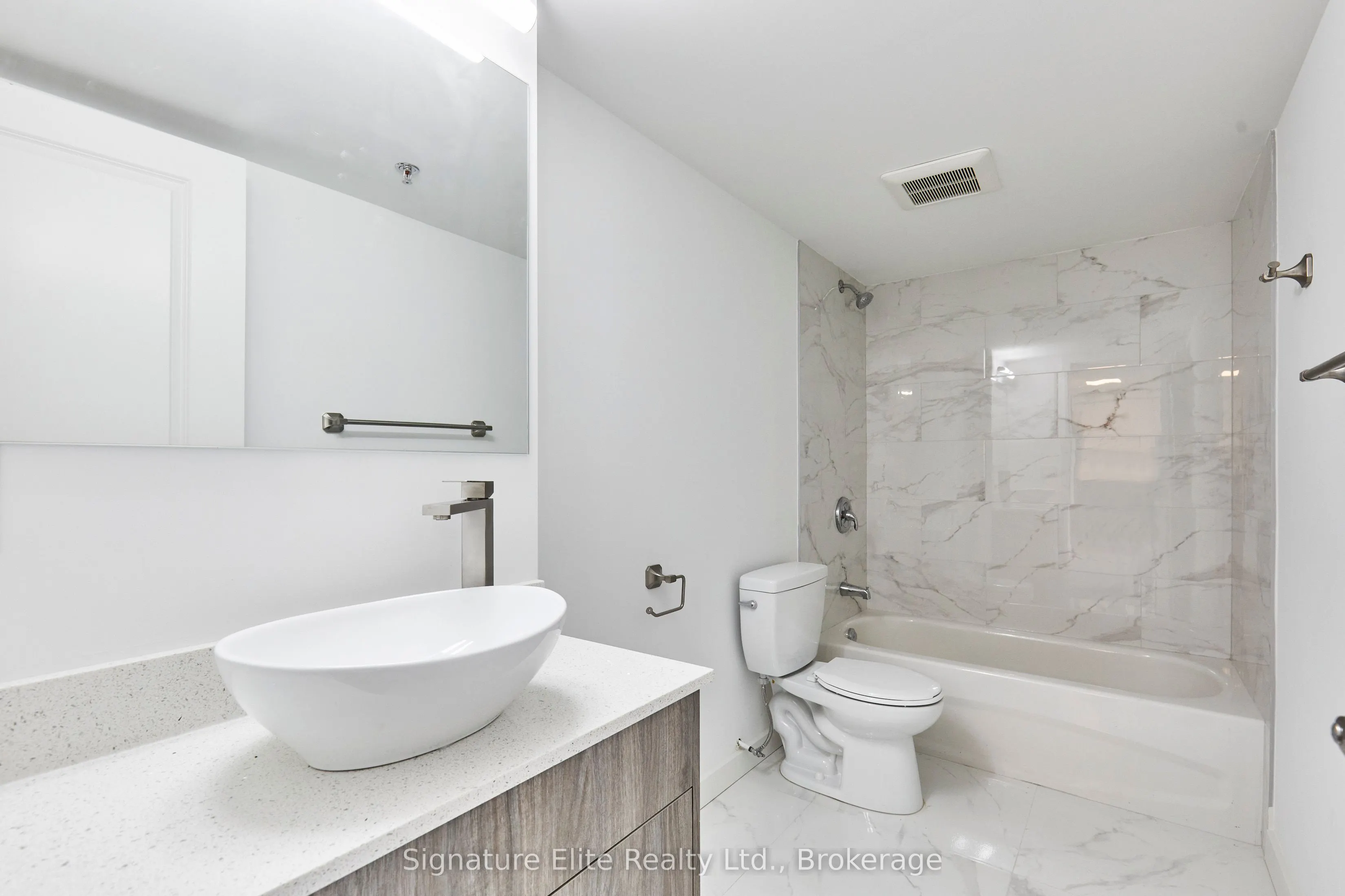 45 Connaught Avenue, #402