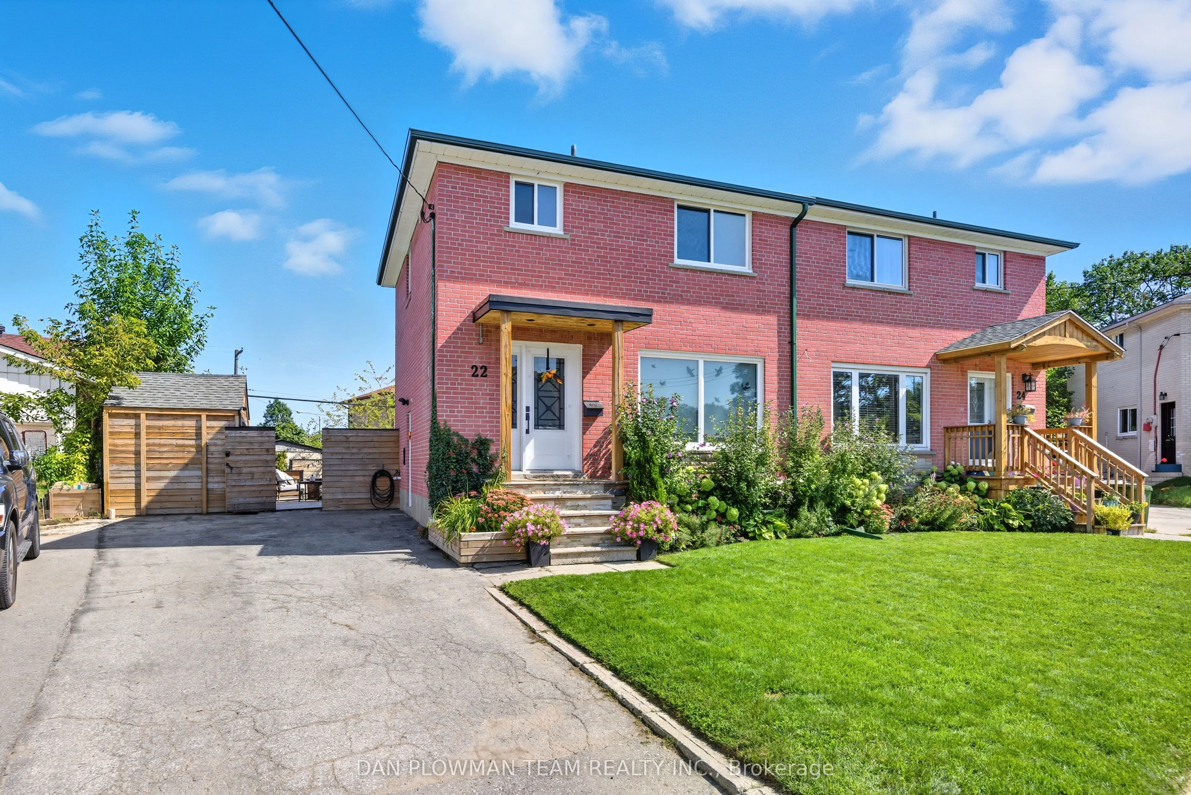 22 Athenia Court