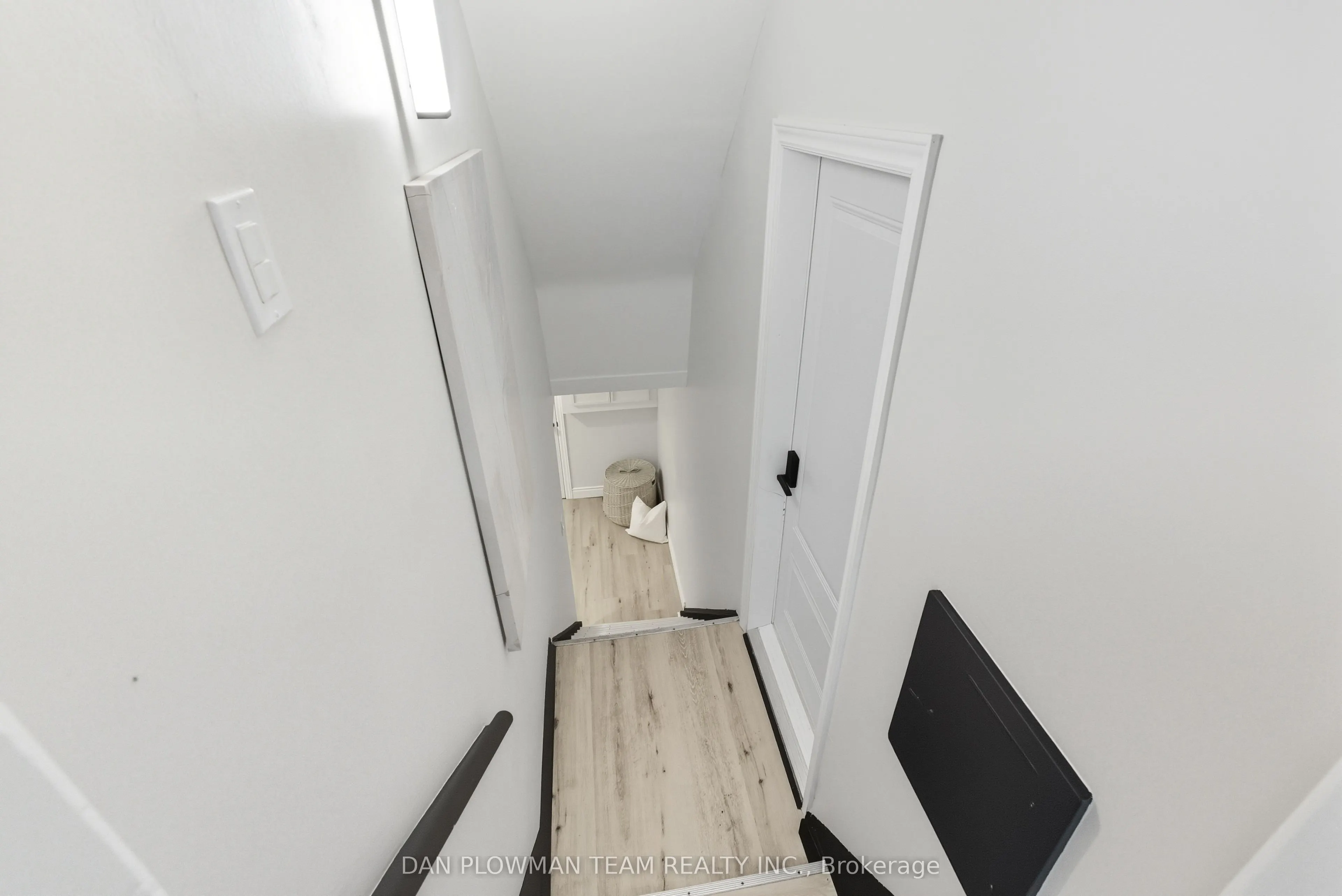 22 Athenia Court