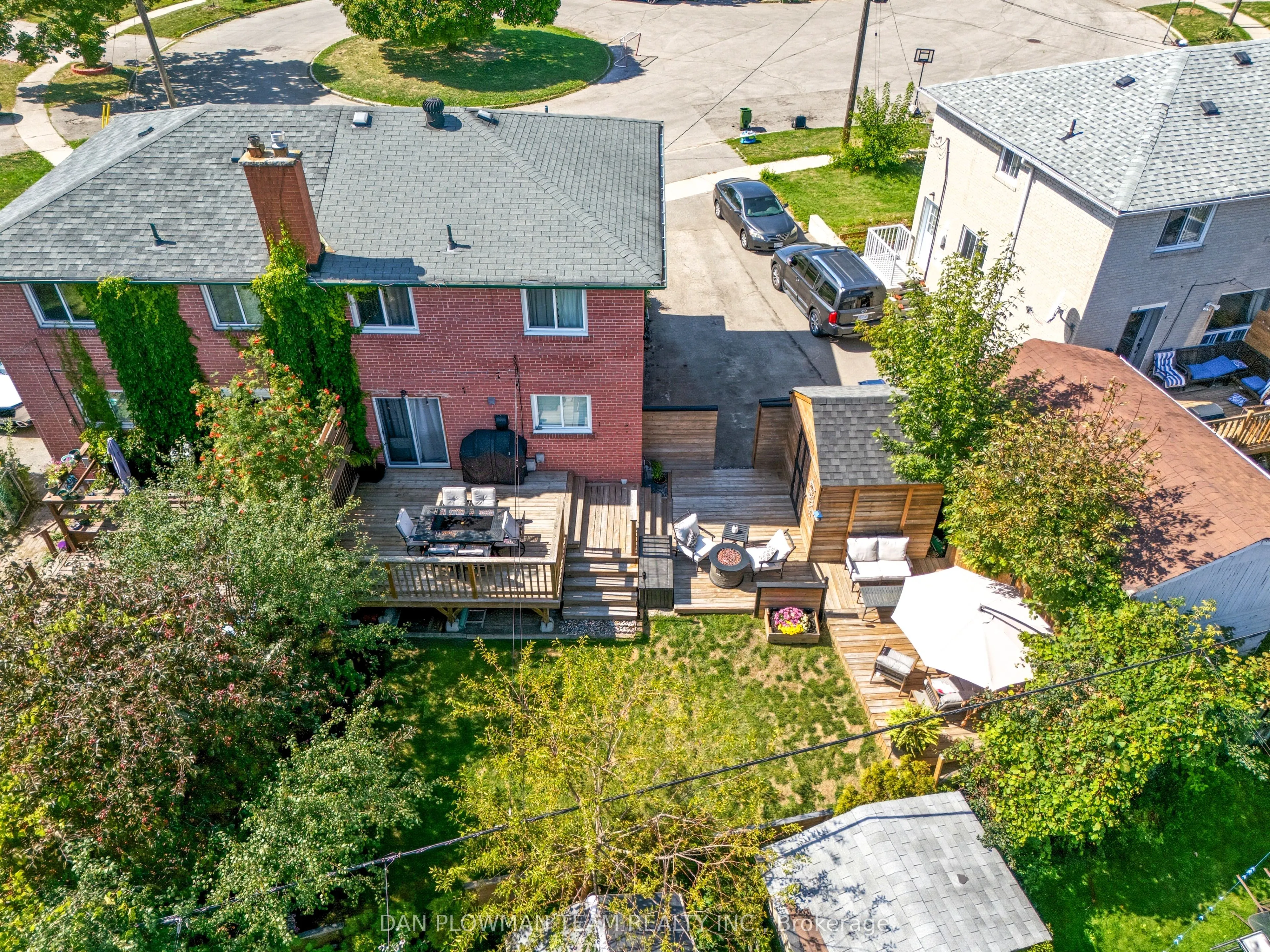 22 Athenia Court