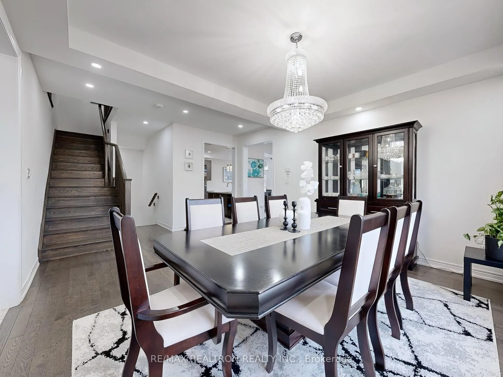 2 Auckland Drive