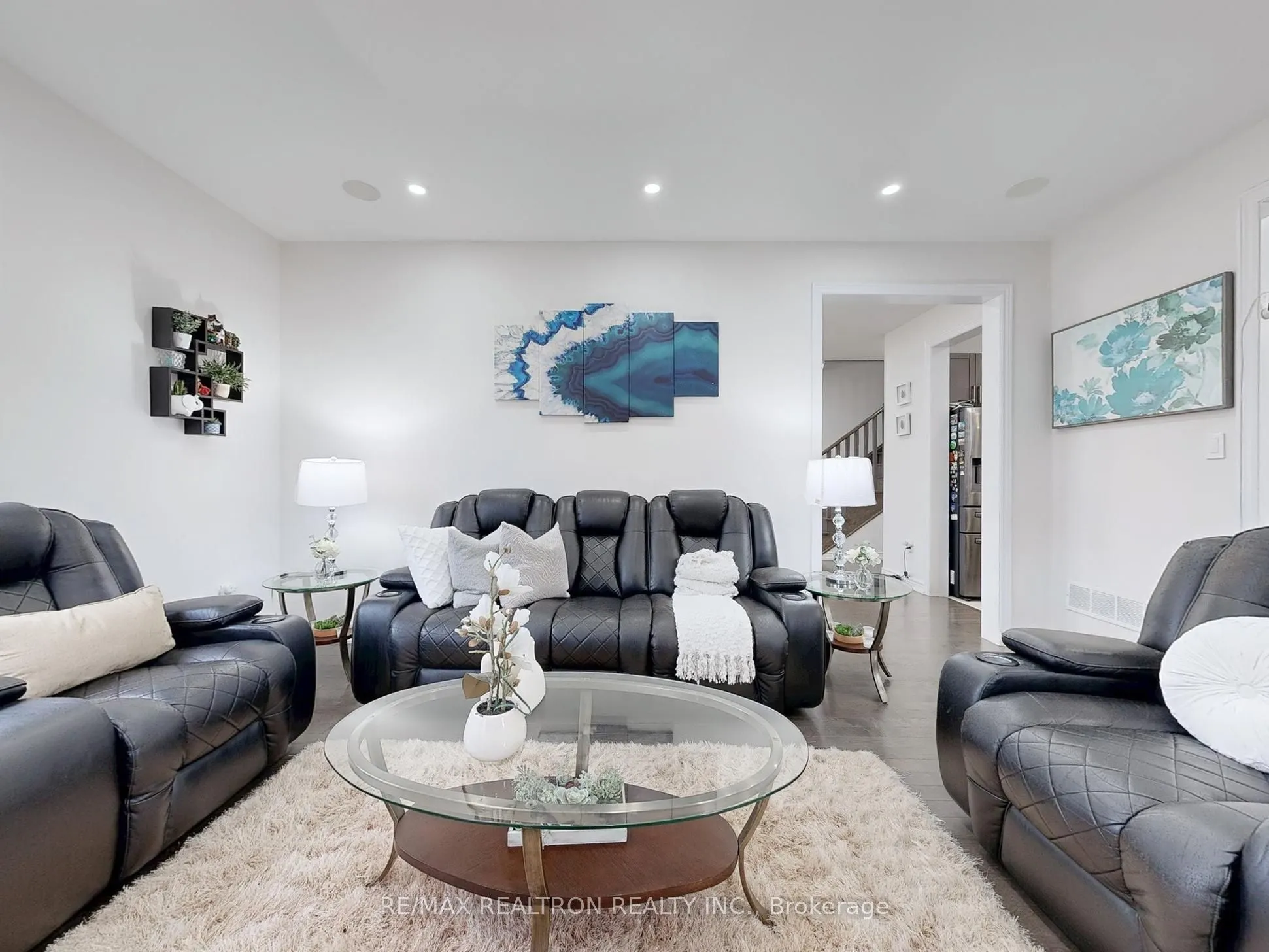 2 Auckland Drive