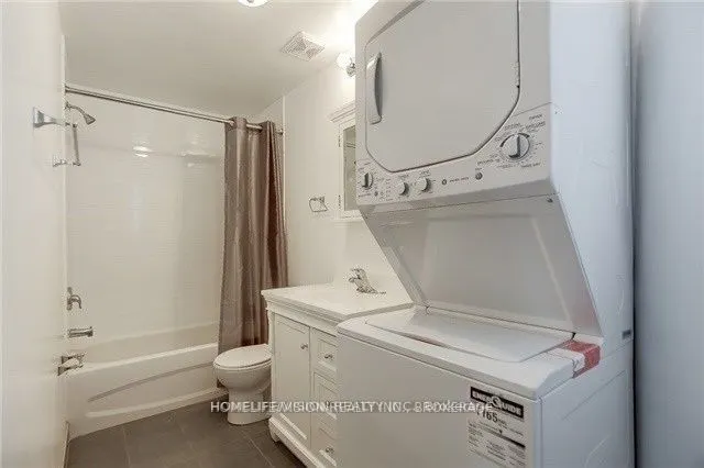 683 Danforth Avenue, #302