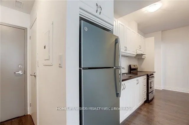 683 Danforth Avenue, #302