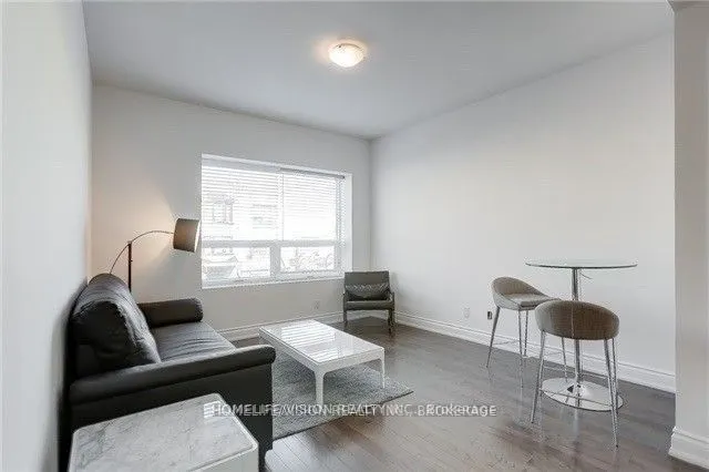 683 Danforth Avenue, #302