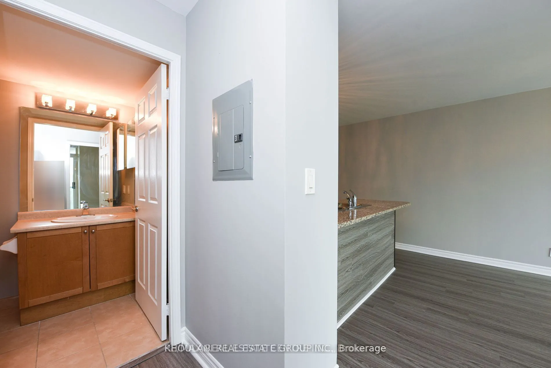 68 Grangeway Avenue, #1816