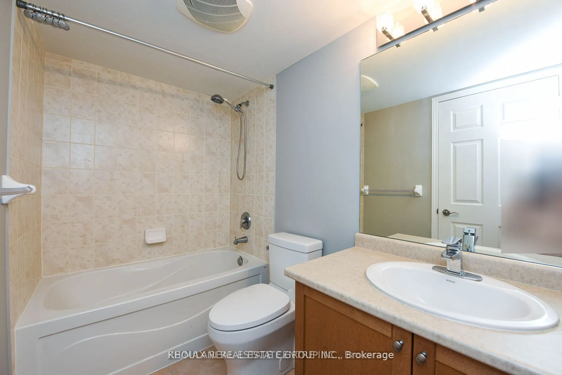 68 Grangeway Avenue, #1816