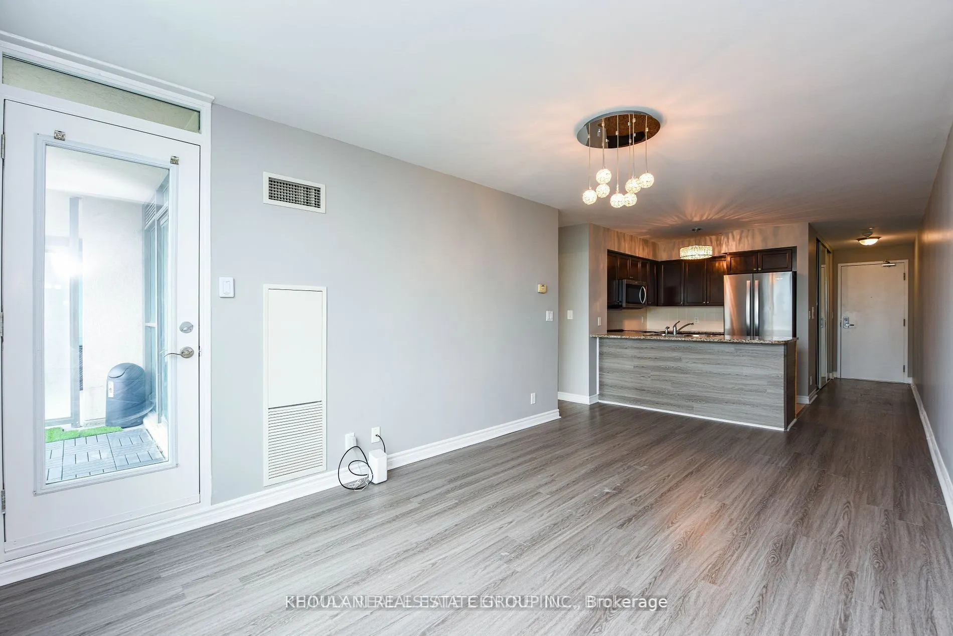 68 Grangeway Avenue, #1816