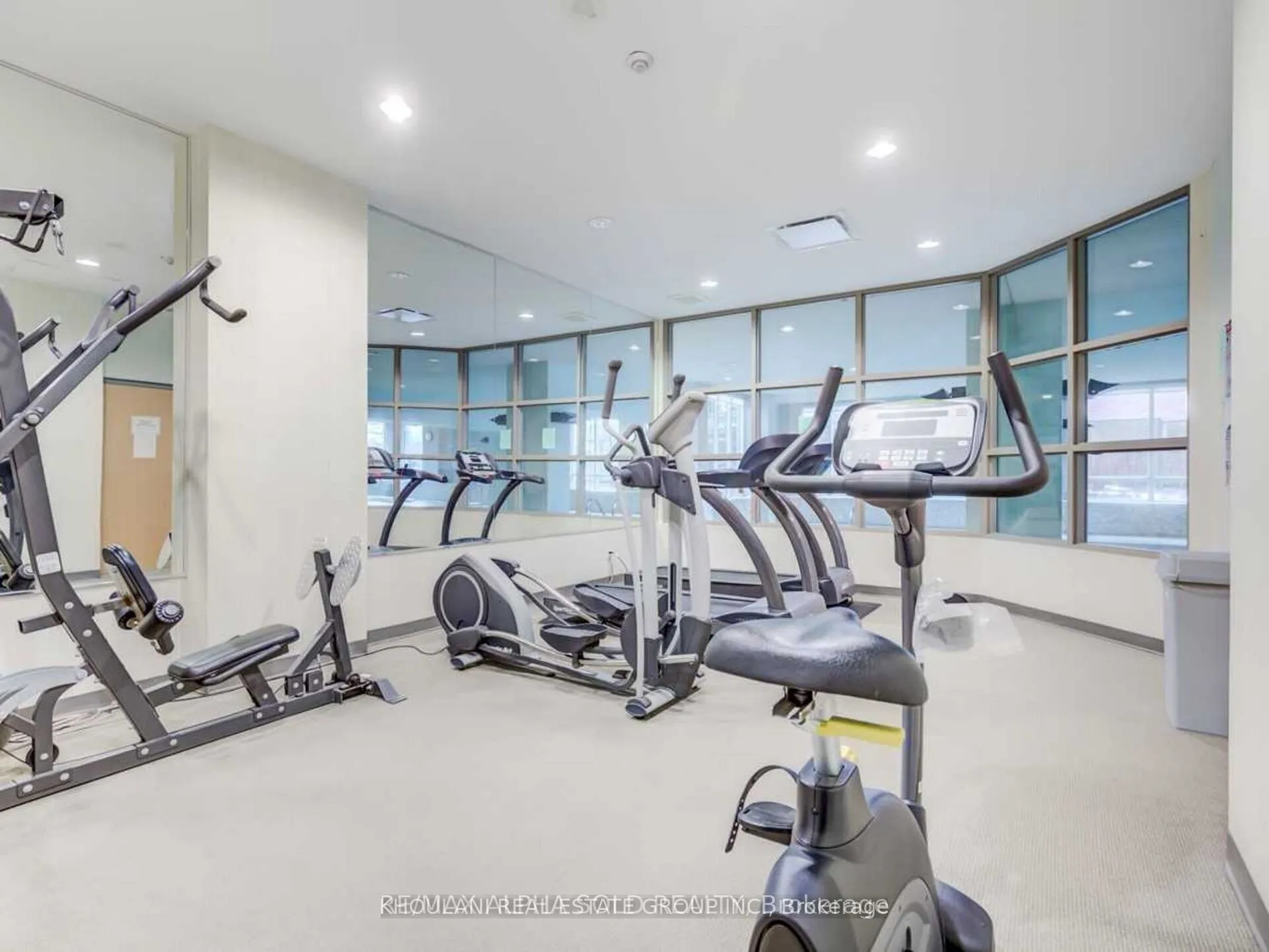 68 Grangeway Avenue, #1816