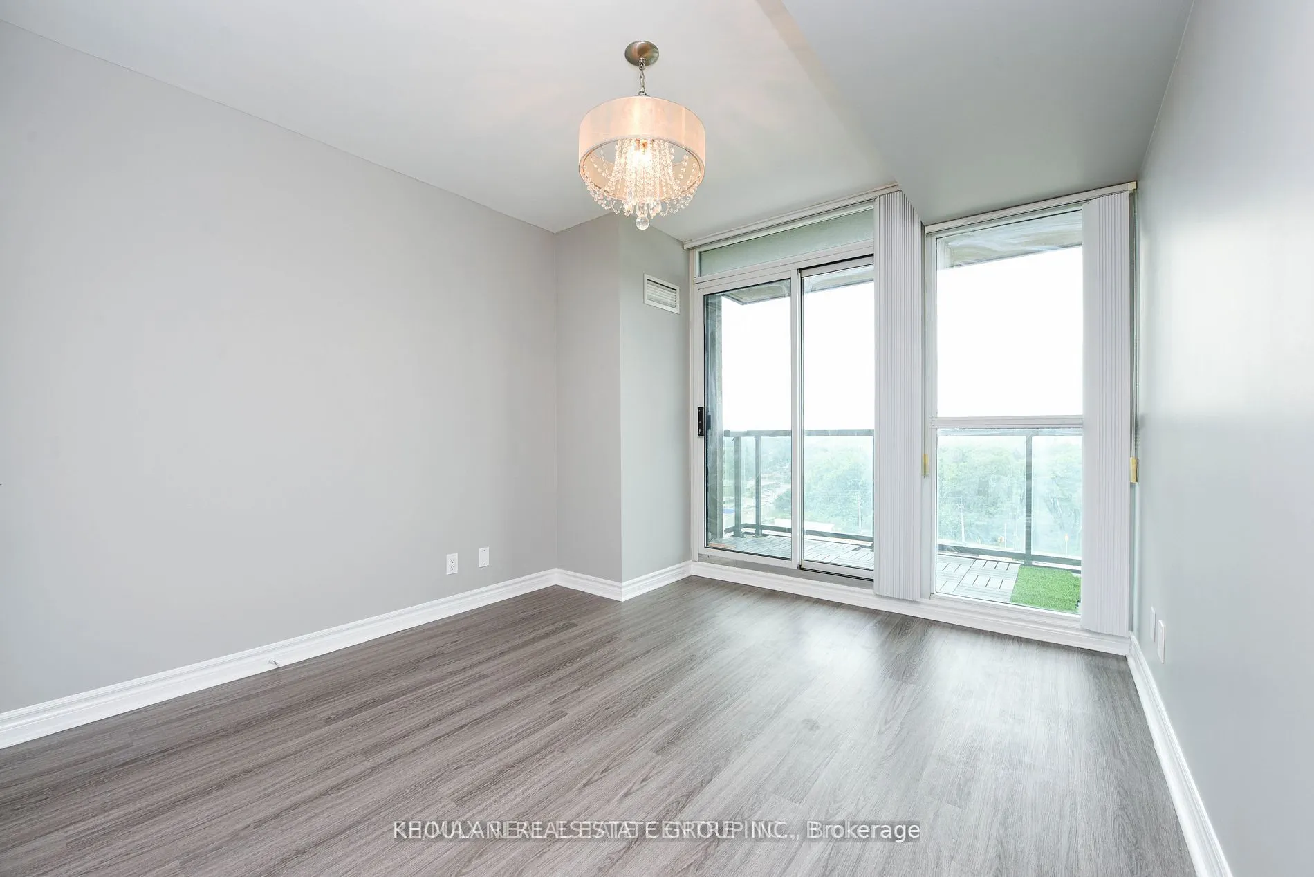68 Grangeway Avenue, #1816