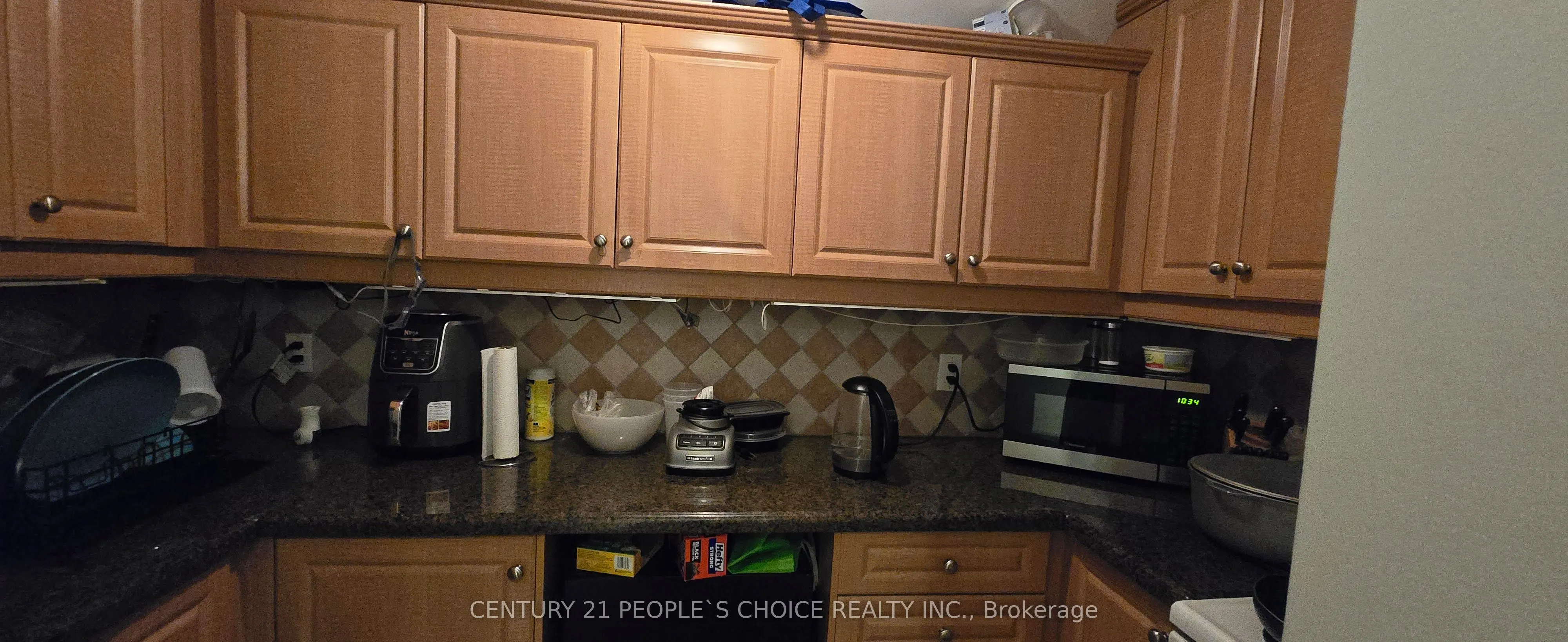 1434 Rosebank Road, #Bsmt 2