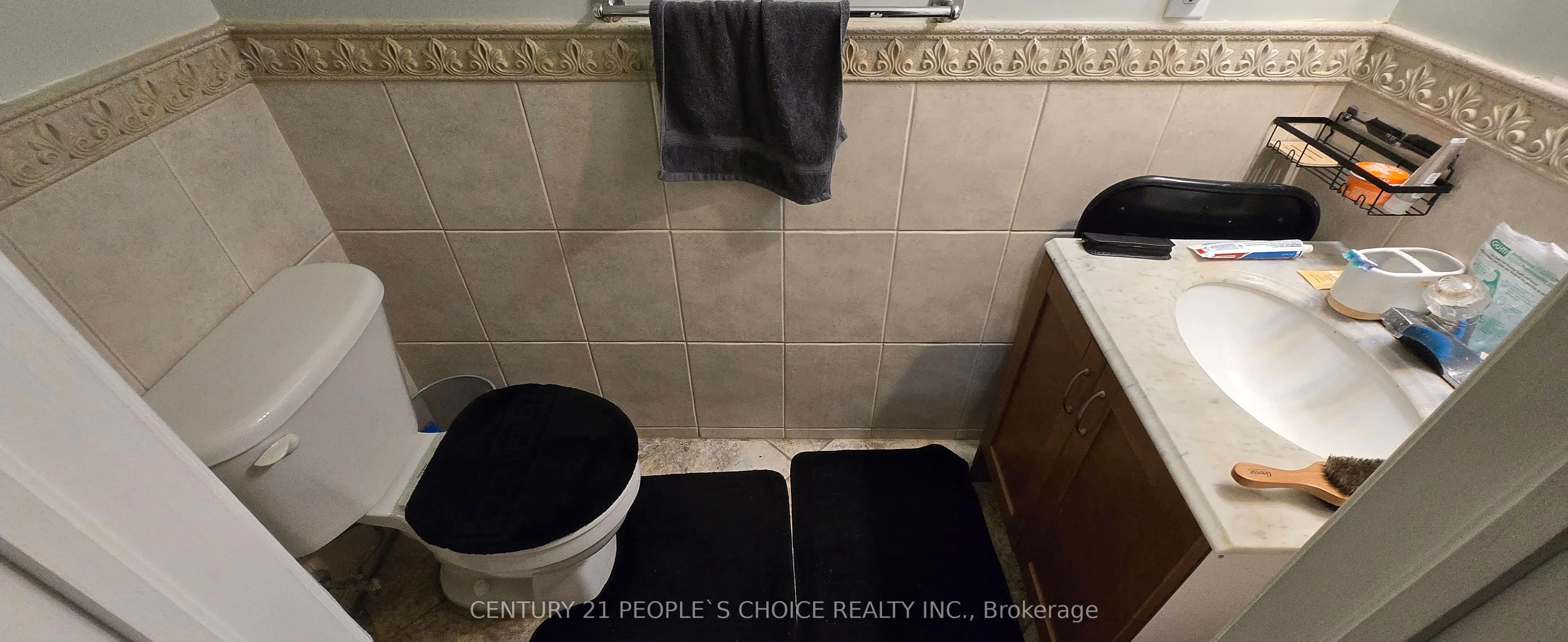 1434 Rosebank Road, #Bsmt 2