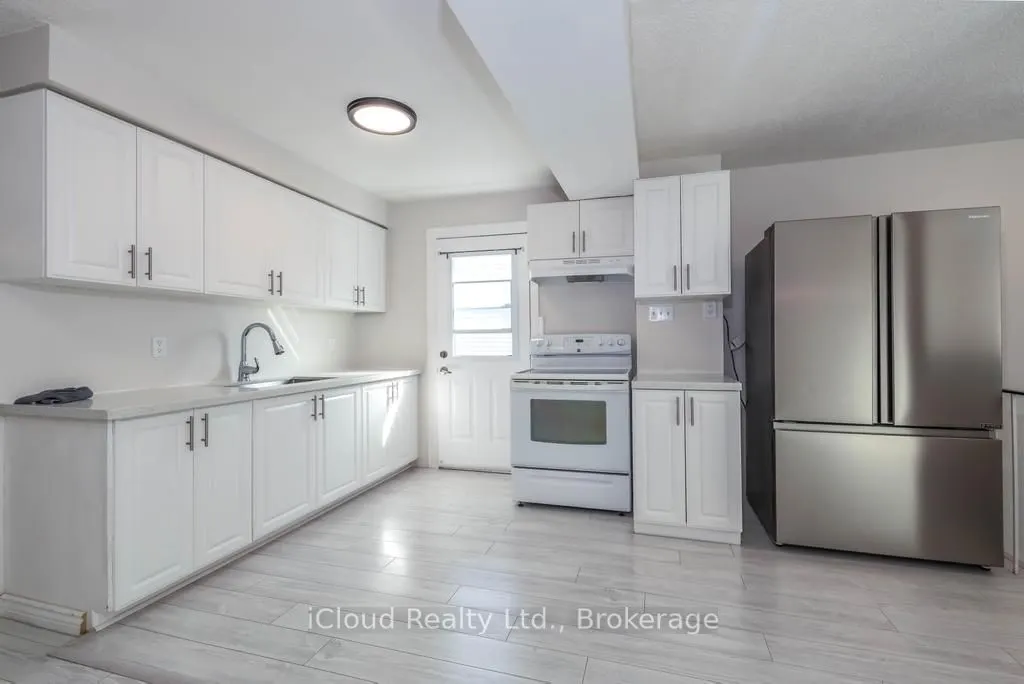 1419 Outlet Drive