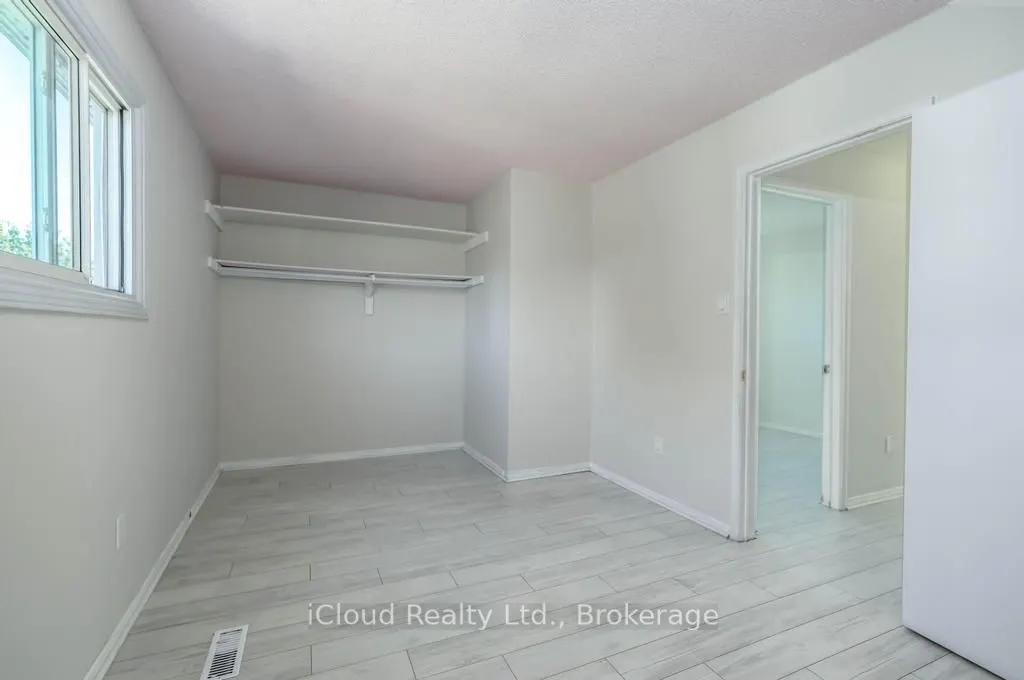 1419 Outlet Drive