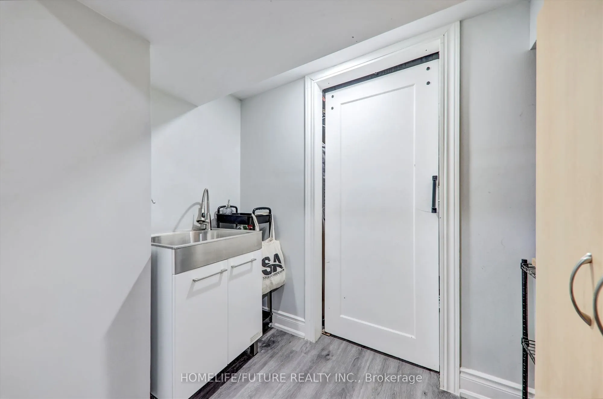26 North Bonnington Avenue