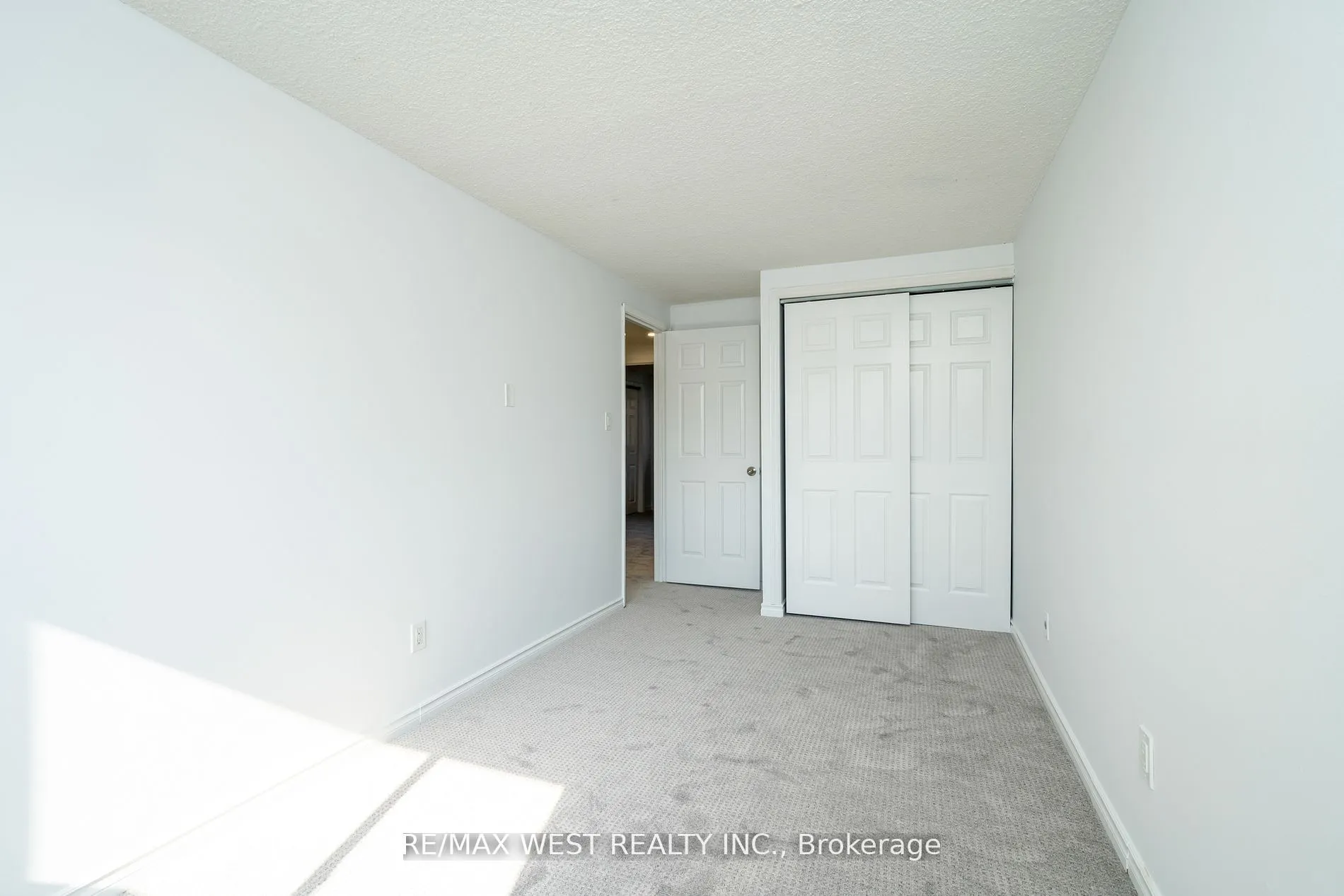 220 Ormond Drive, #20