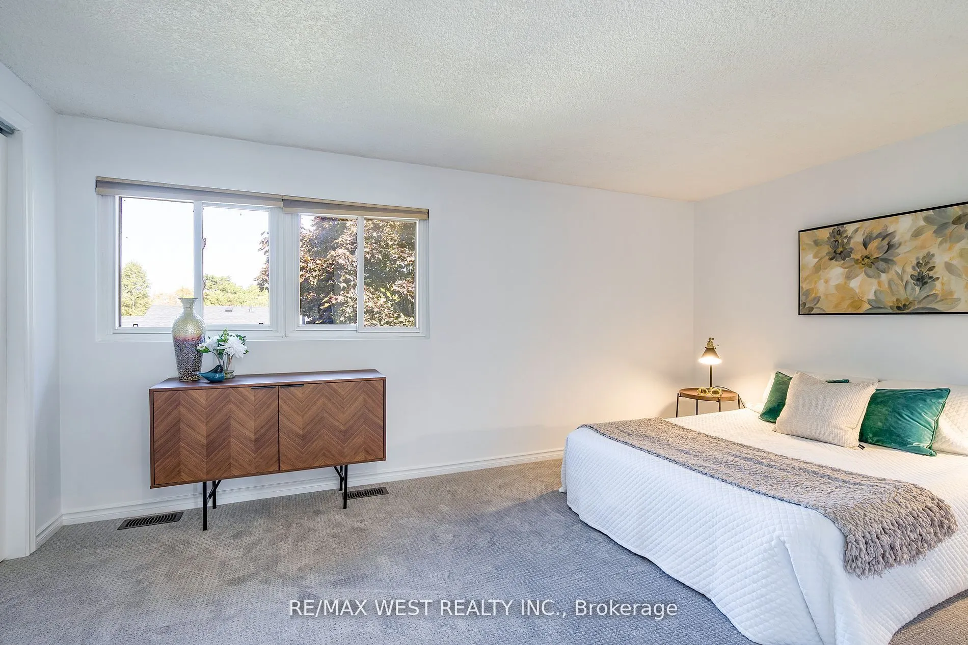 220 Ormond Drive, #20