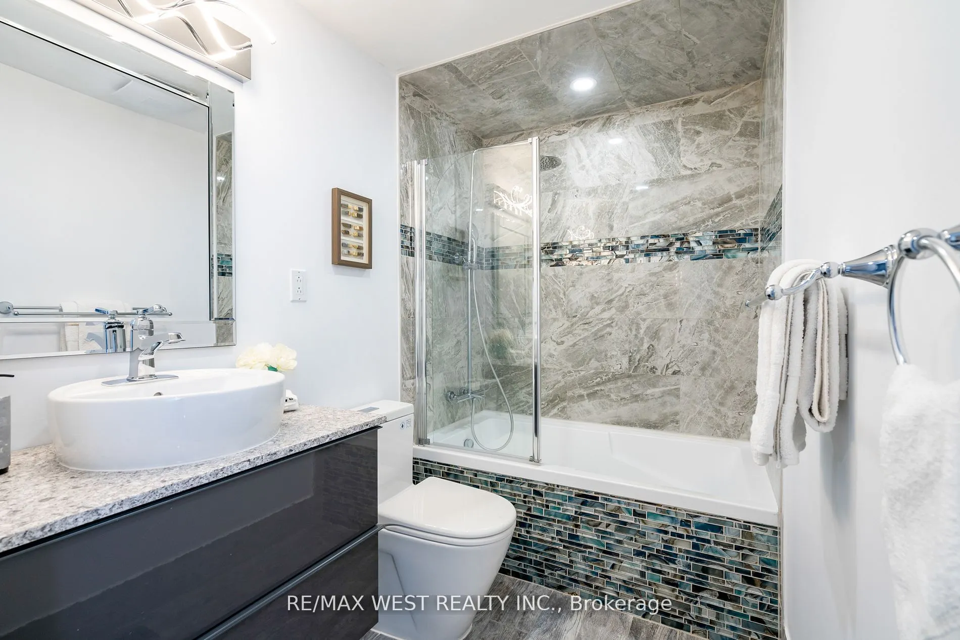 220 Ormond Drive, #20