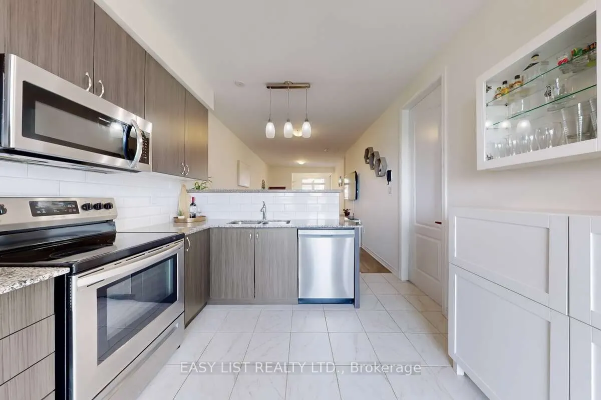 1148 Dragonfly Avenue, #512