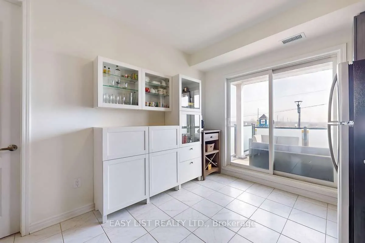 1148 Dragonfly Avenue, #512