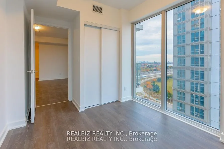 2033 Kennedy Road W, #2003