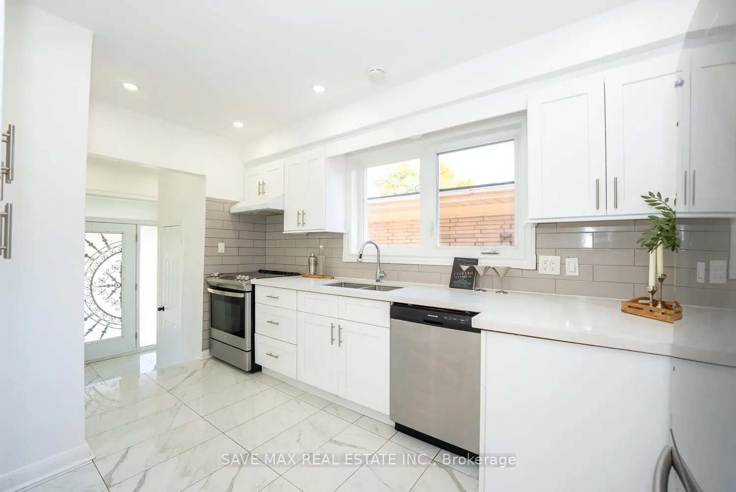 348 Bellamy Road N
