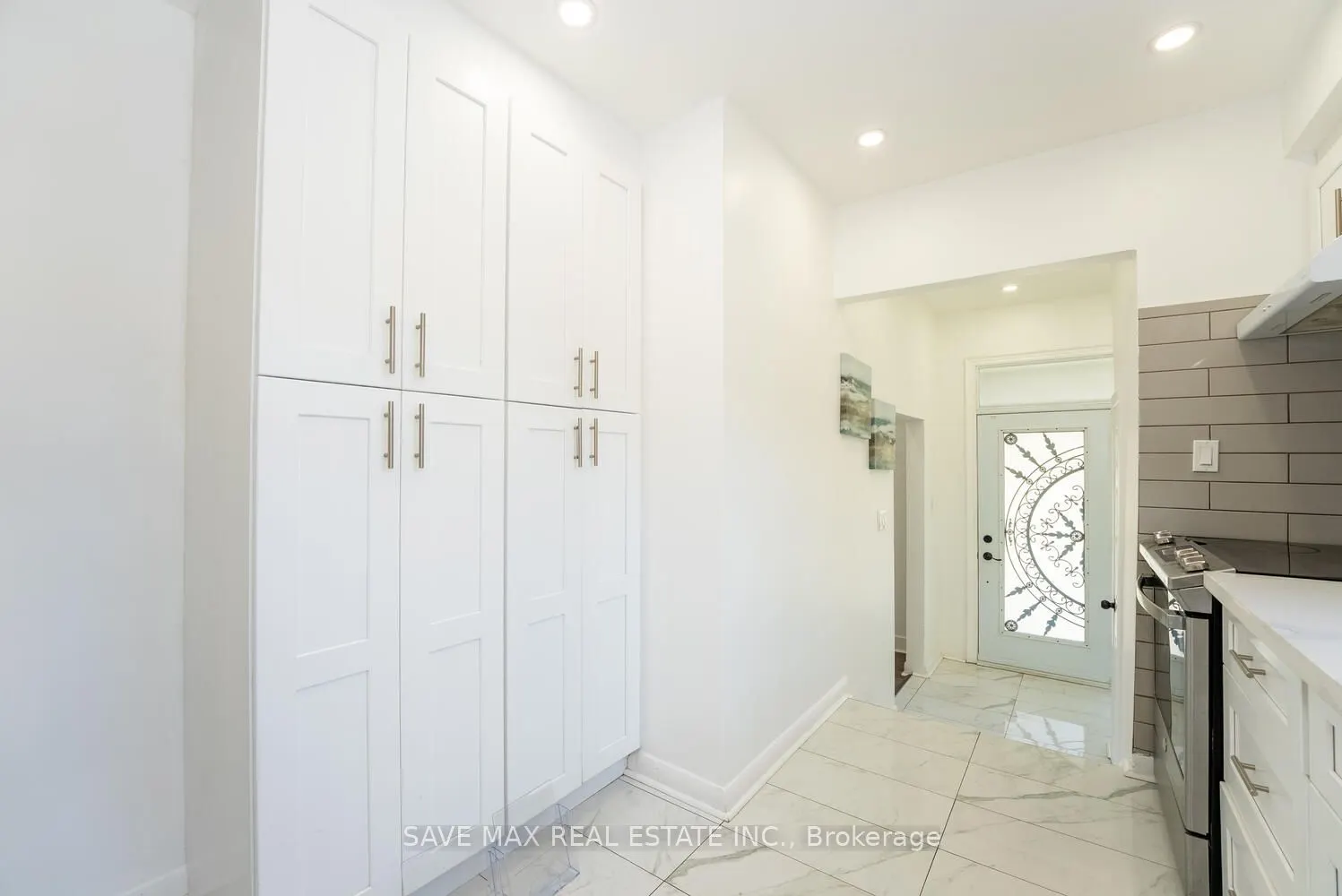 348 Bellamy Road N