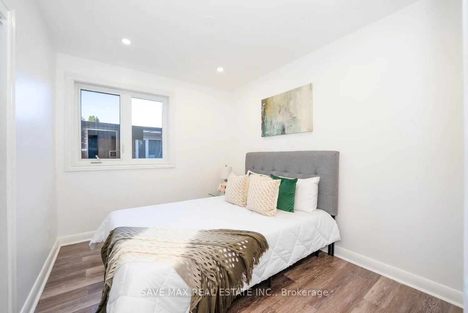 348 Bellamy Road N