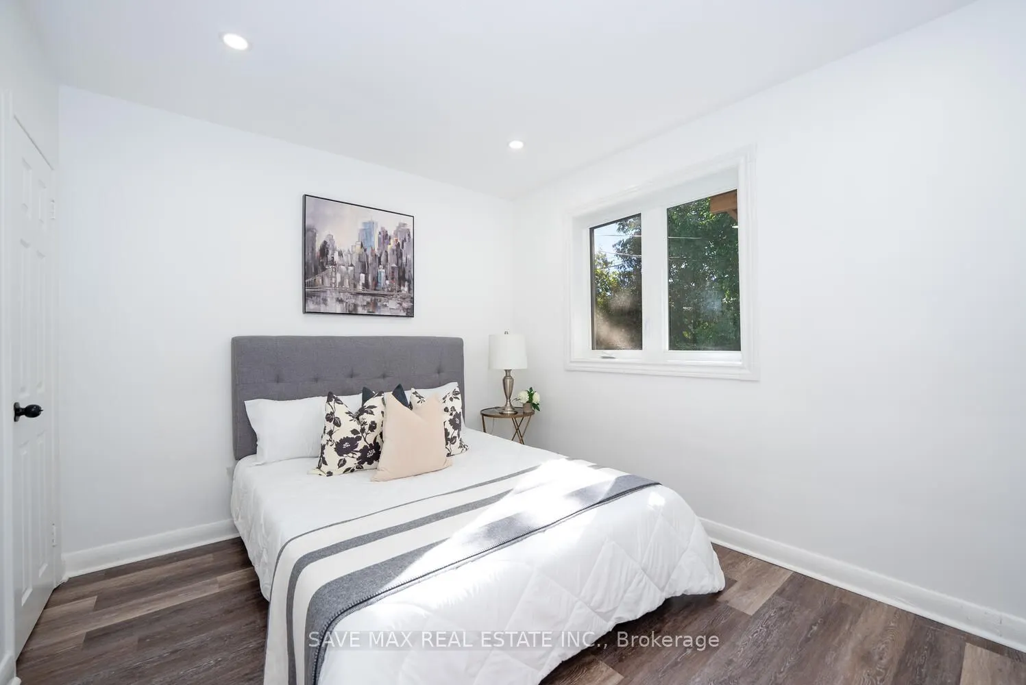 348 Bellamy Road N