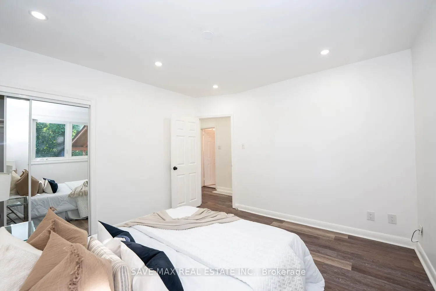 348 Bellamy Road N