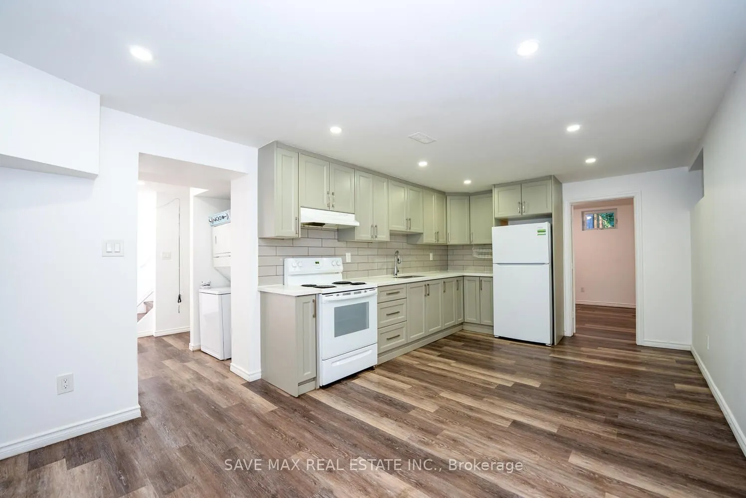 348 Bellamy Road N