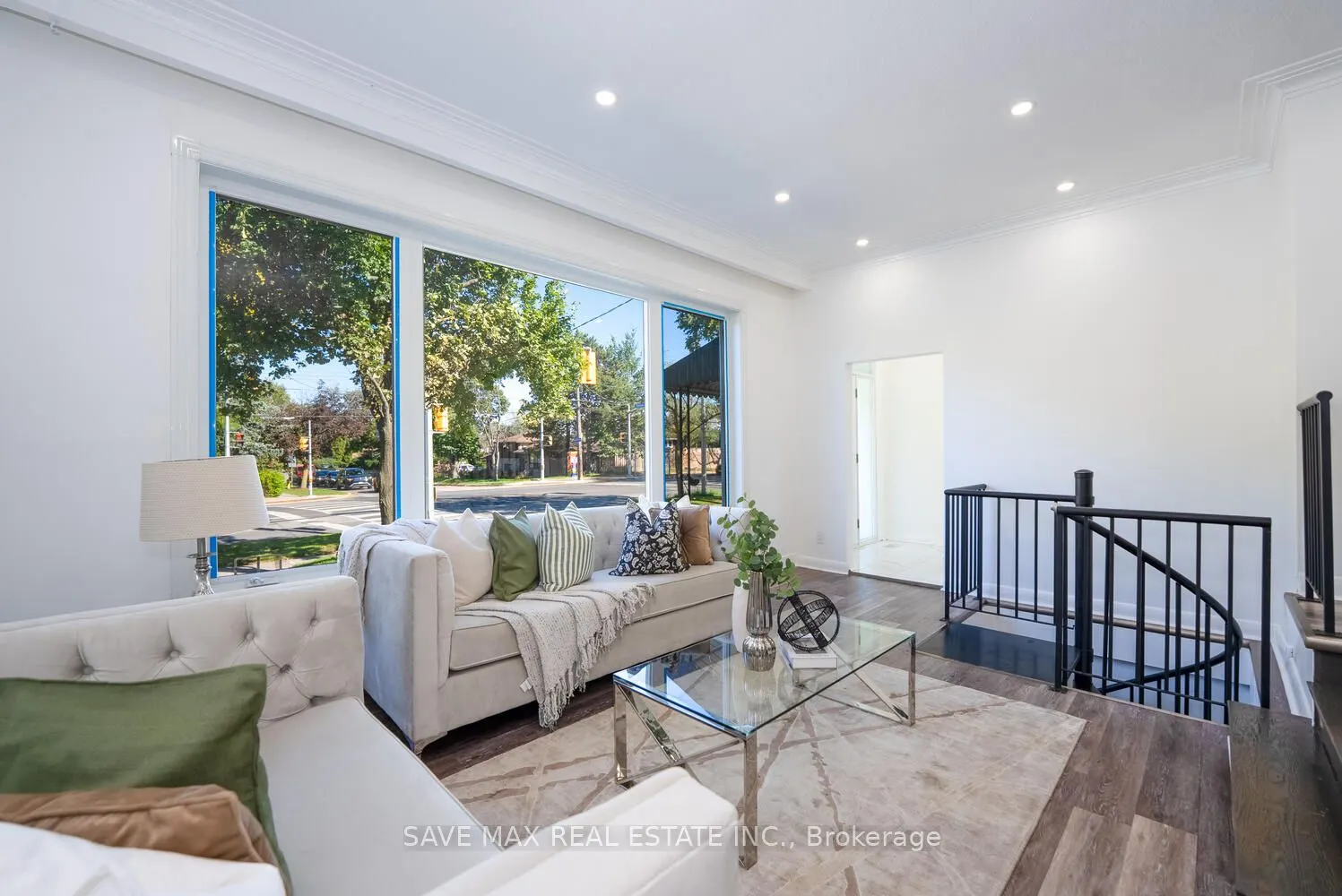 348 Bellamy Road N
