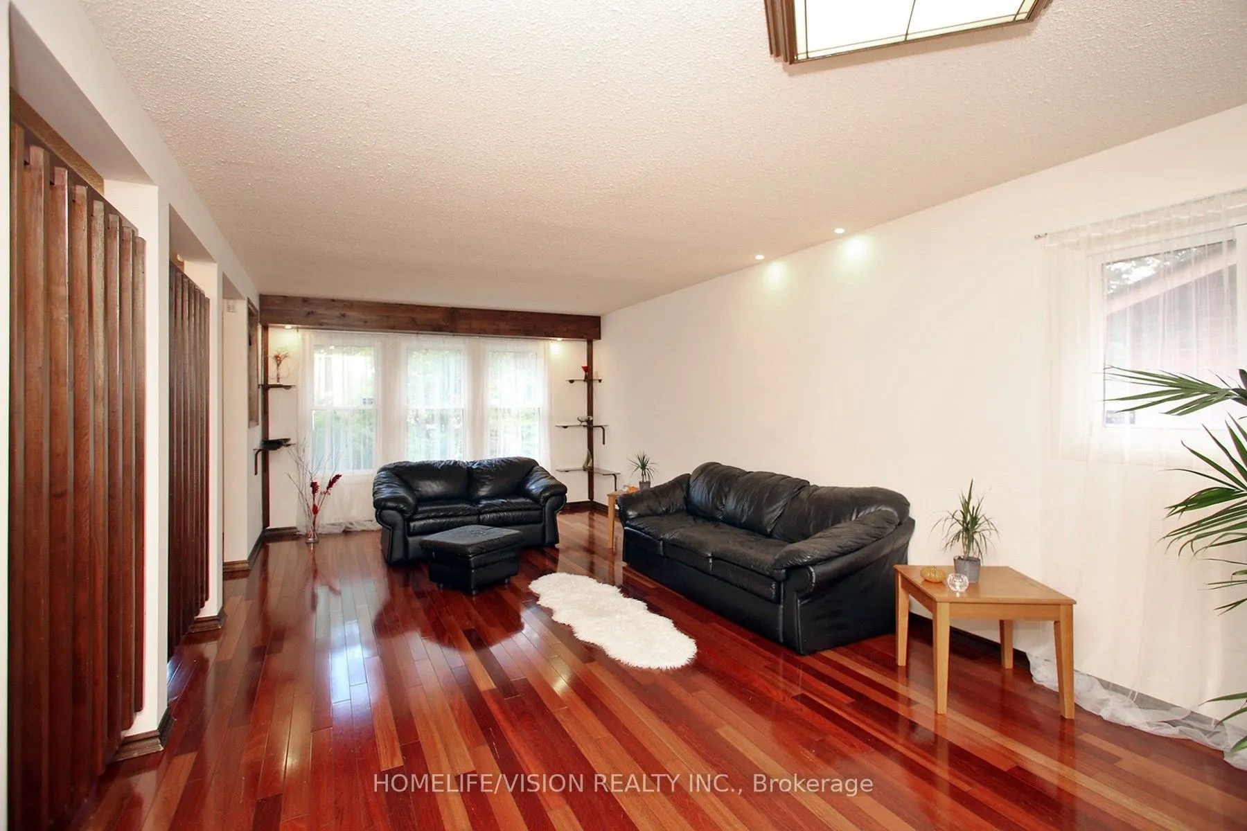 12 Relroy Court E