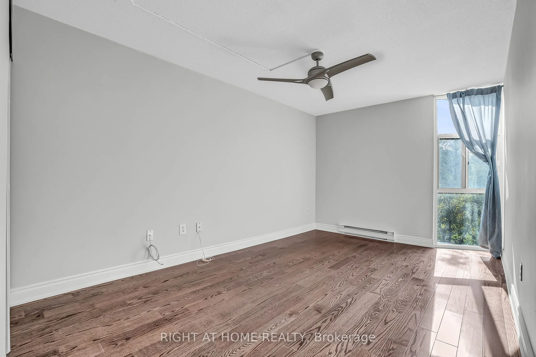 454 Centre Street S, #110