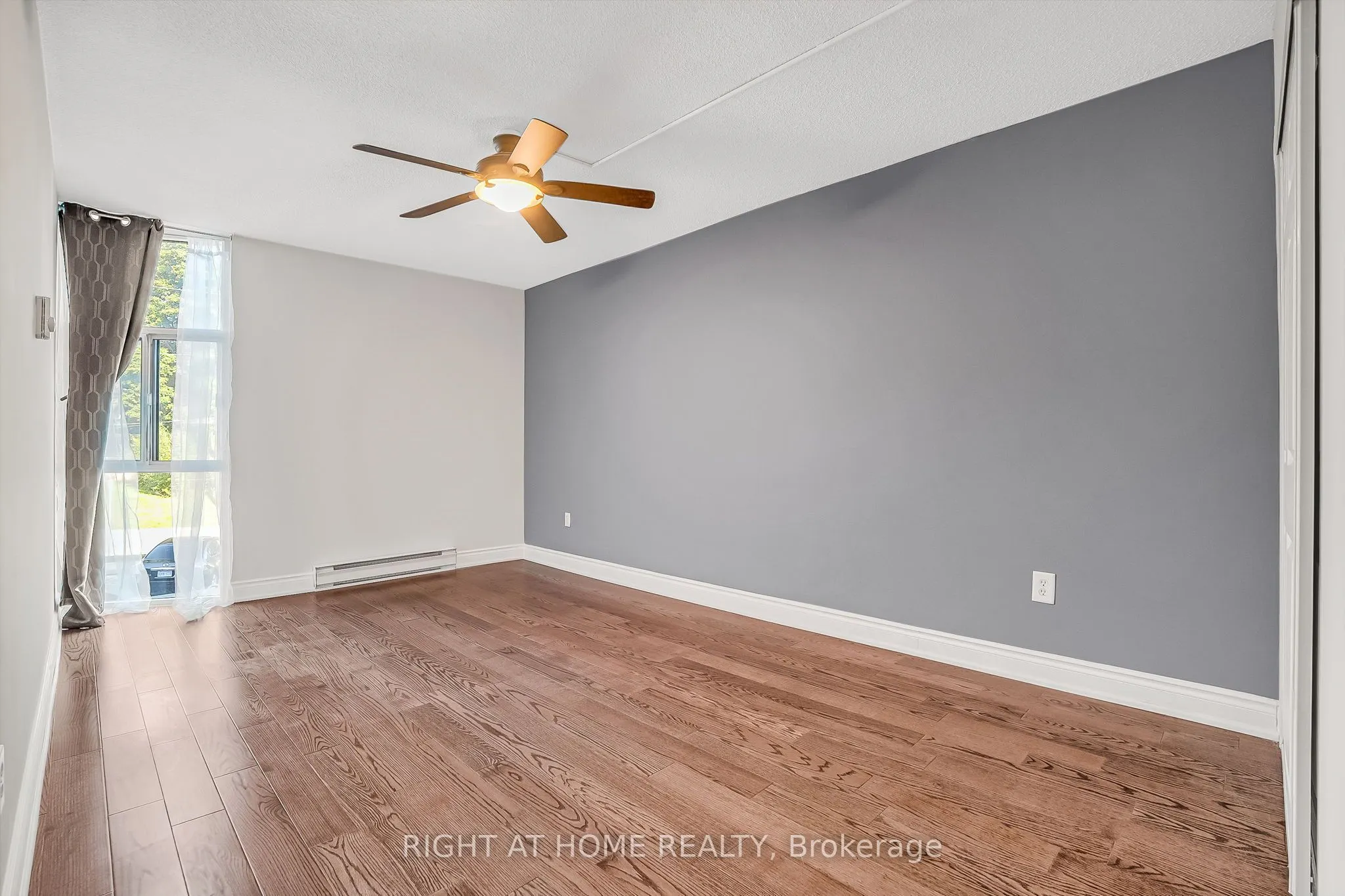 454 Centre Street S, #110