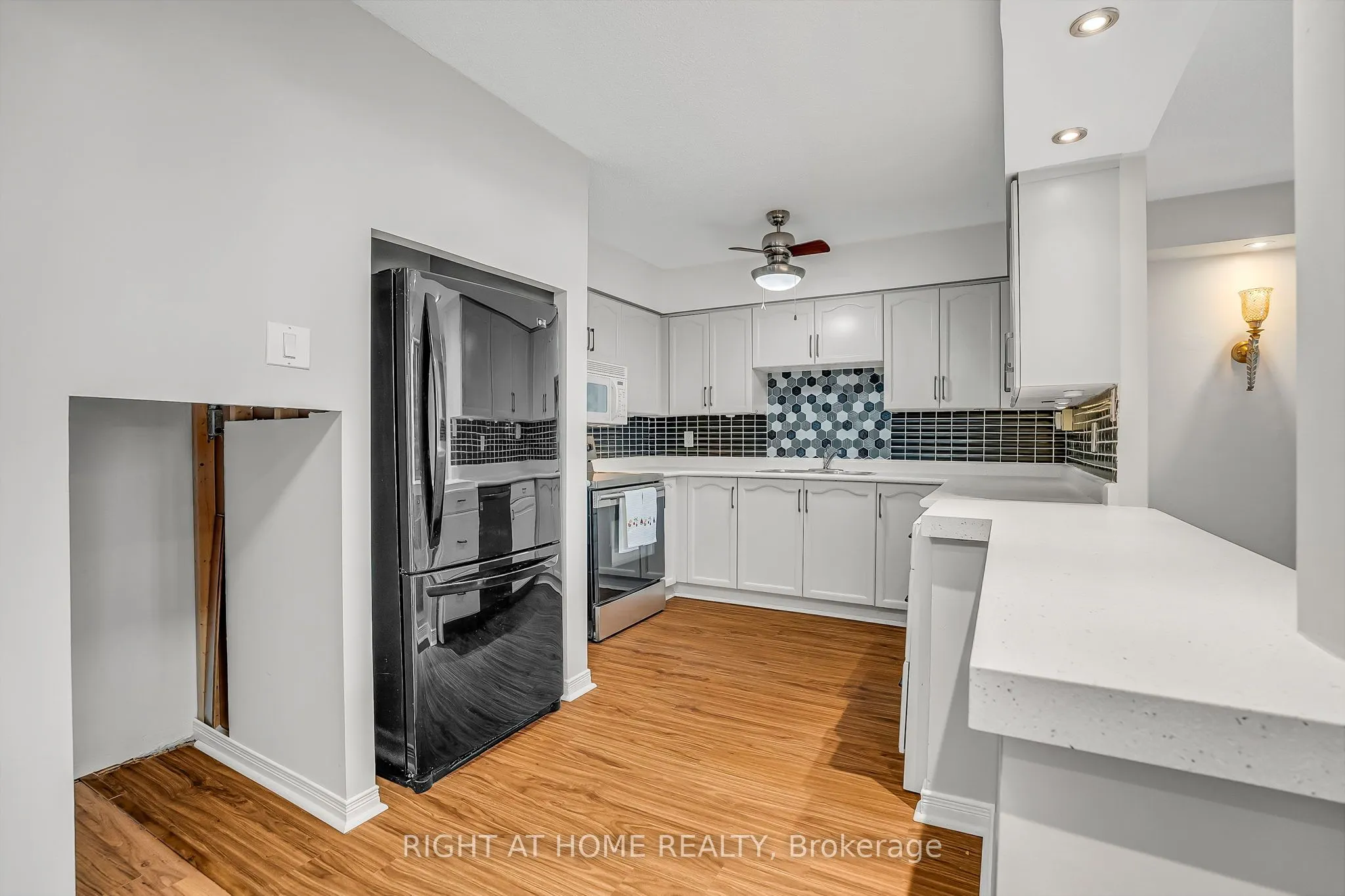 454 Centre Street S, #110