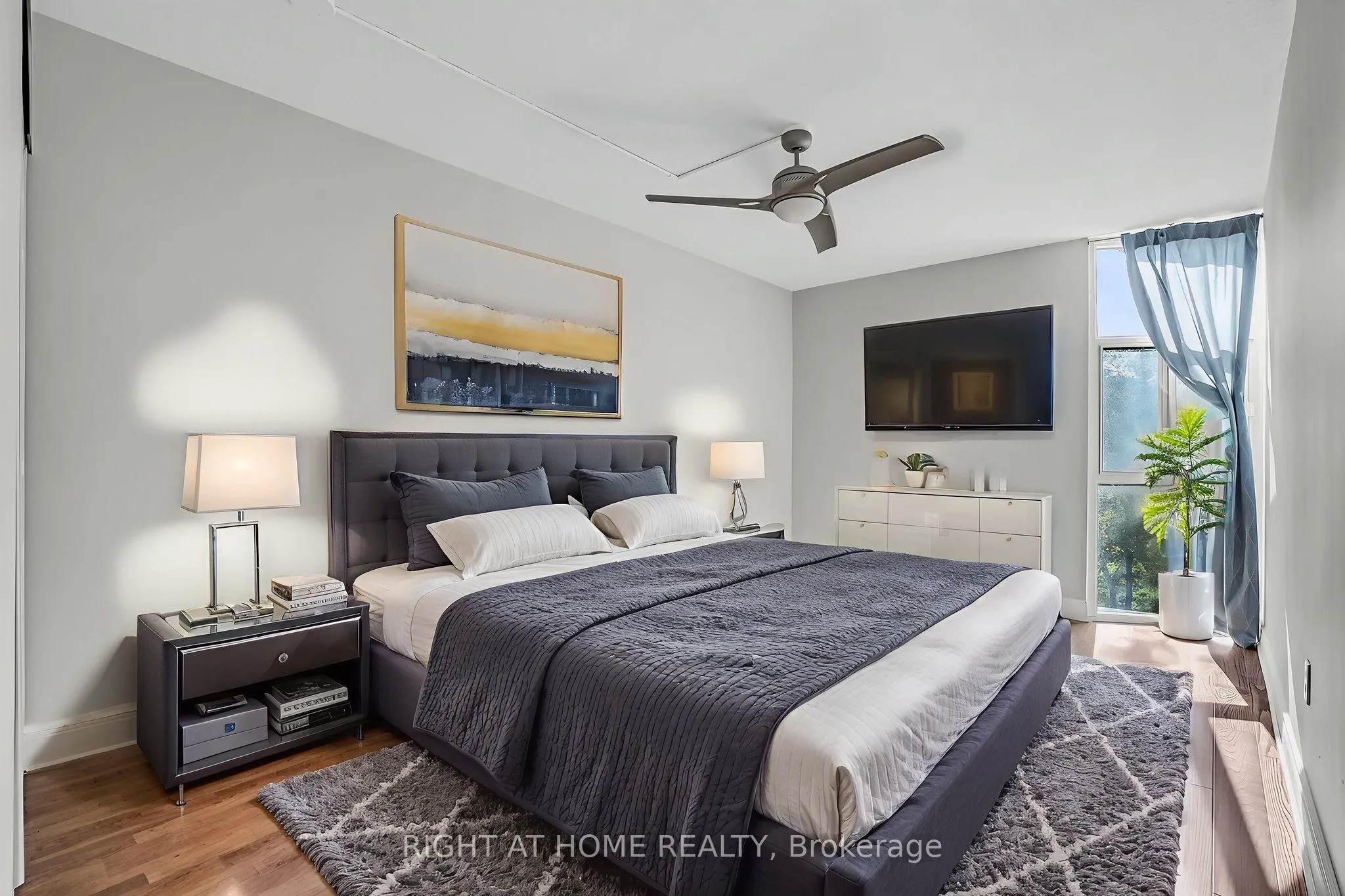 454 Centre Street S, #110