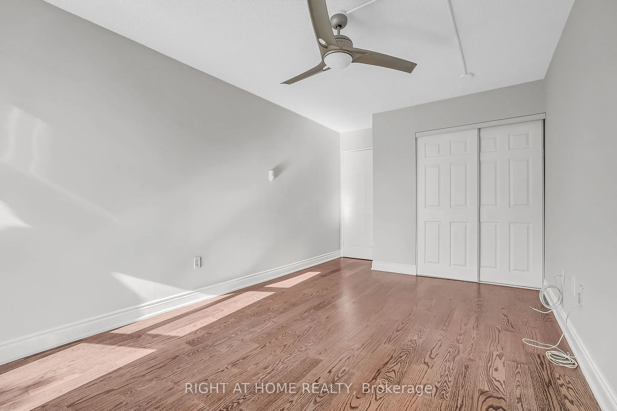 454 Centre Street S, #110