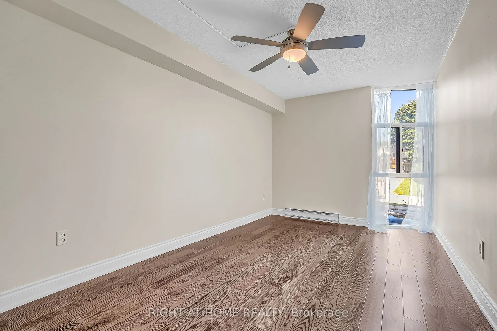 454 Centre Street S, #110