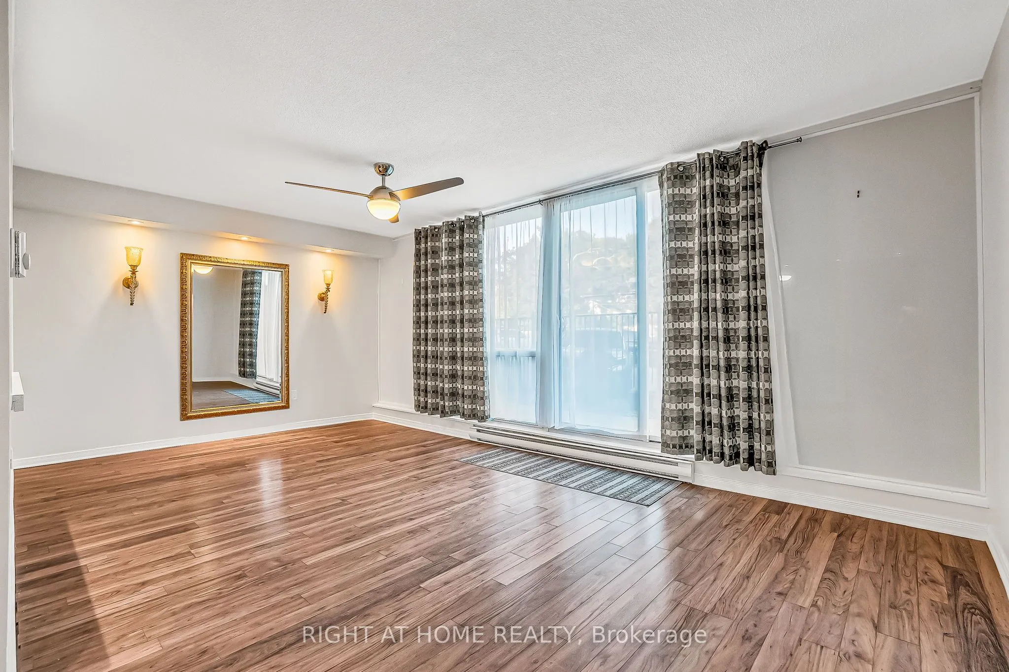 454 Centre Street S, #110