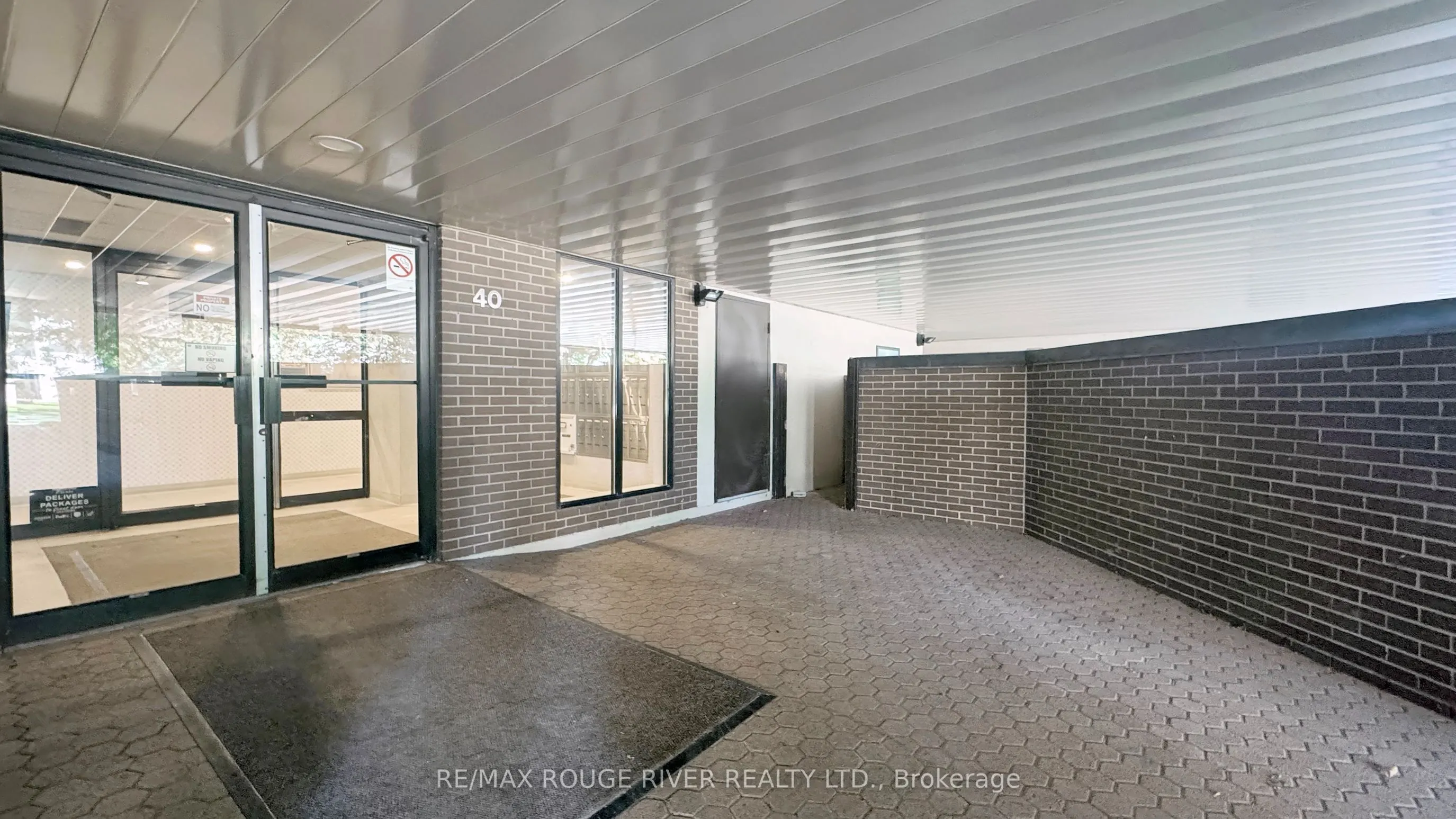 40 Chichester Place, #203