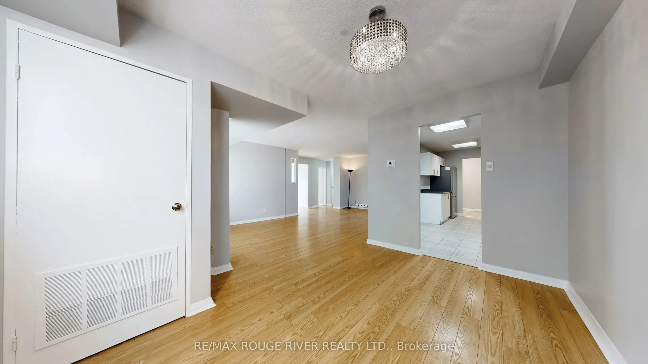 40 Chichester Place, #203